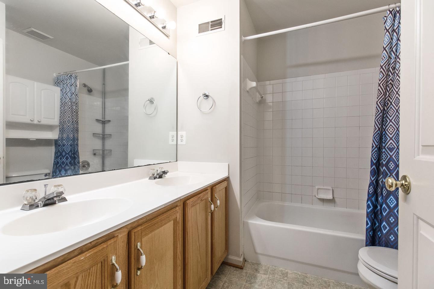 AUTUMN RIDGE - Residential Lease