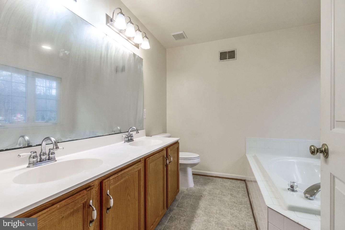 AUTUMN RIDGE - Residential Lease