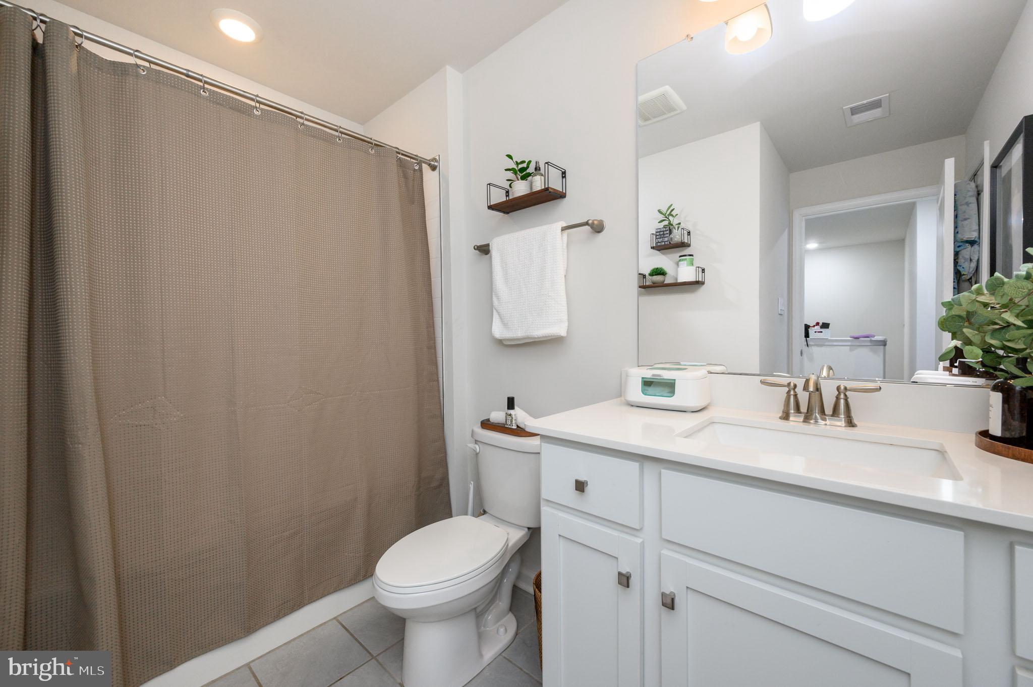 MT HOLLY GARDENS - Residential