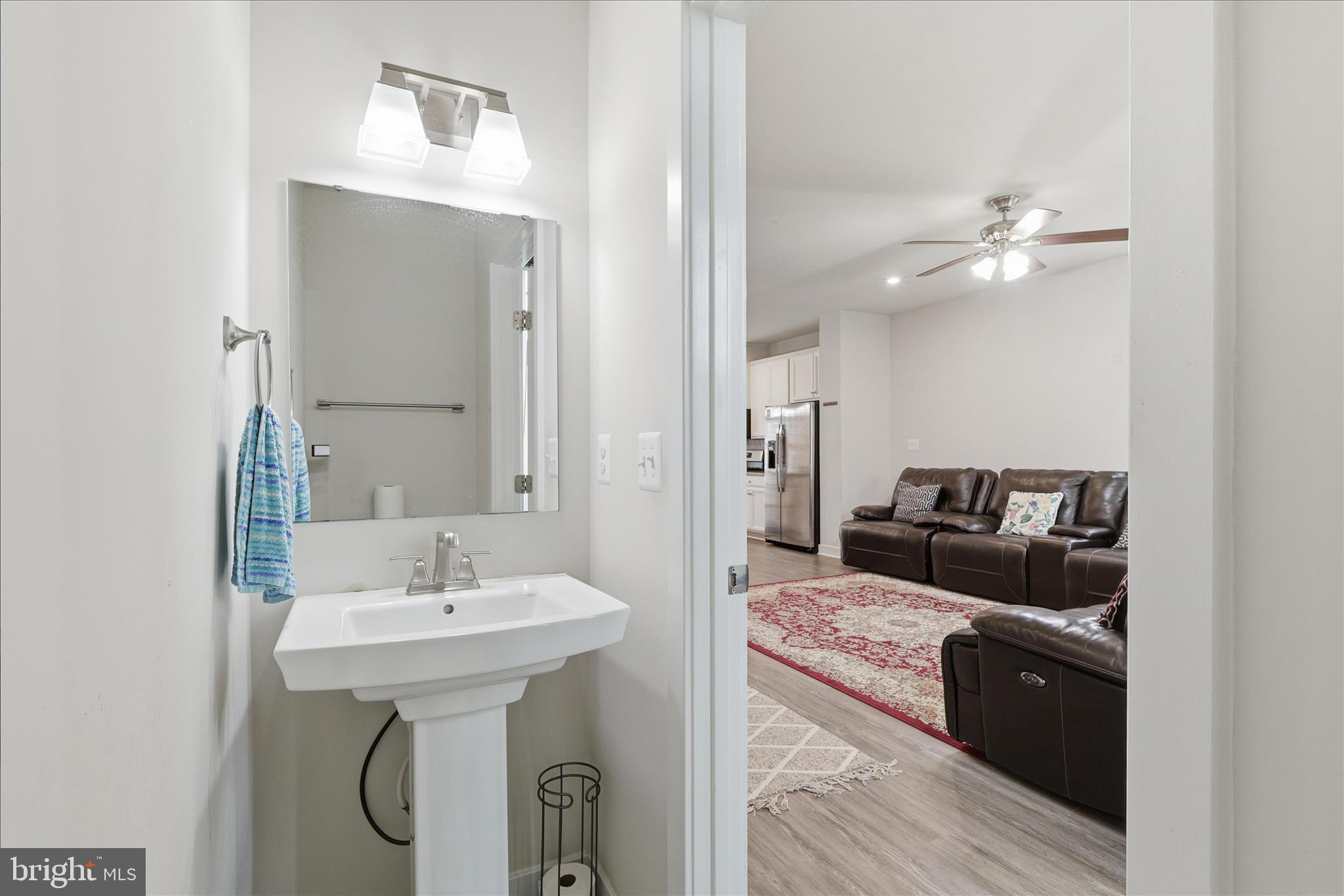 ARCOLA TOWN CENTER - Residential