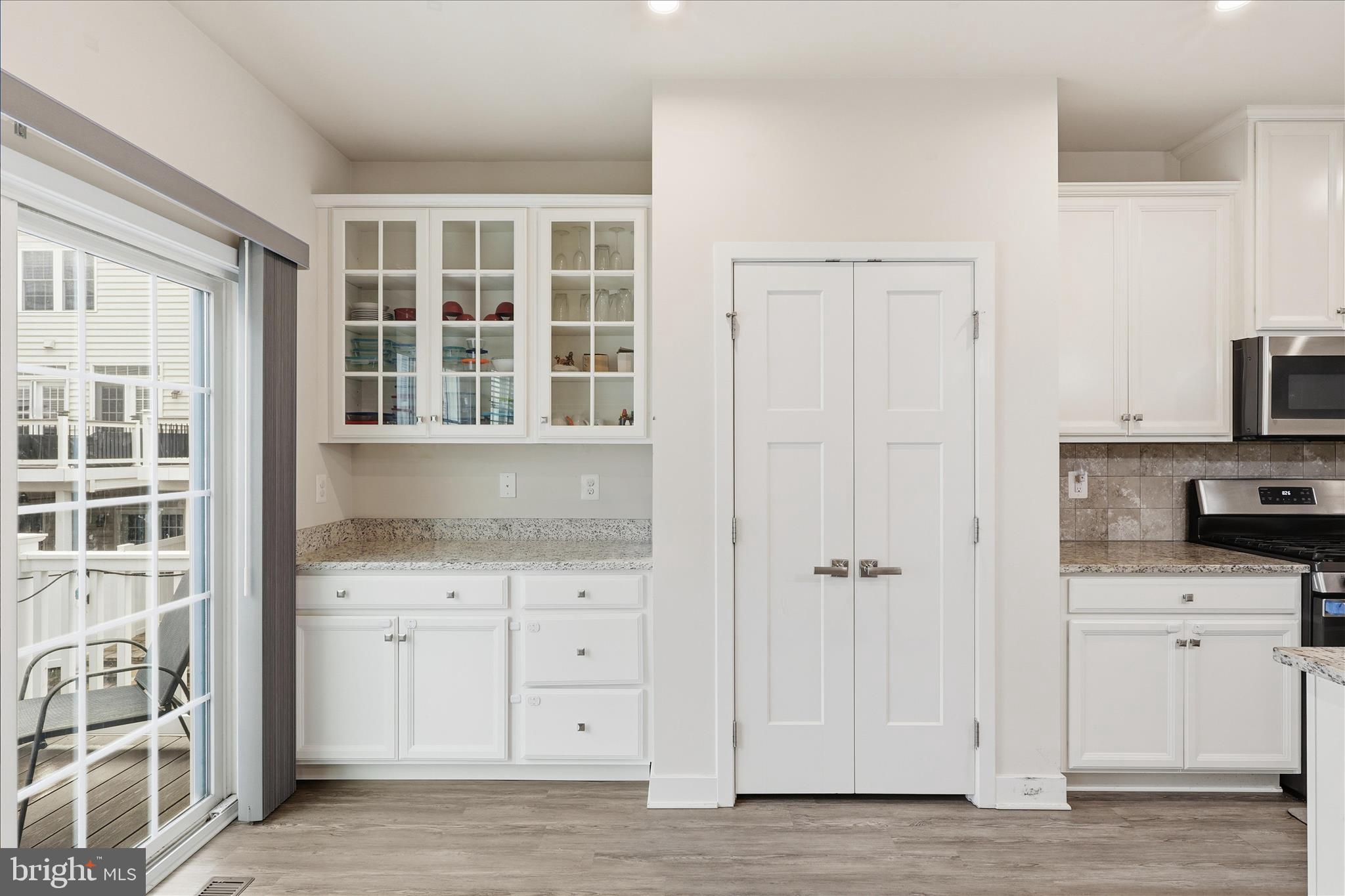 ARCOLA TOWN CENTER - Residential