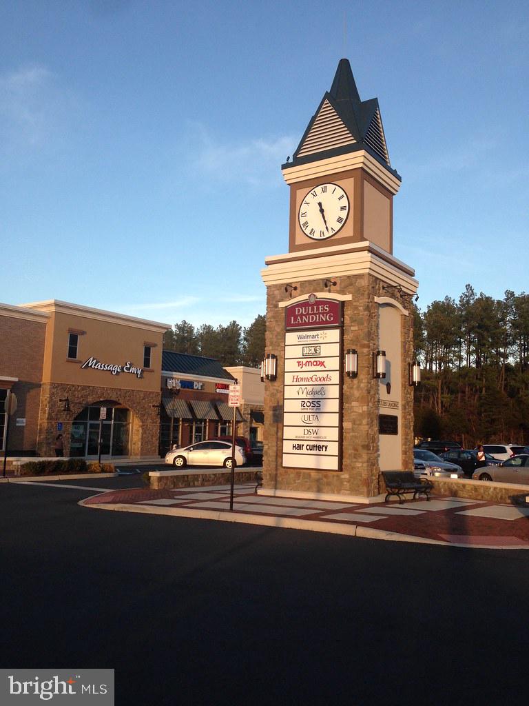 ARCOLA TOWN CENTER - Residential