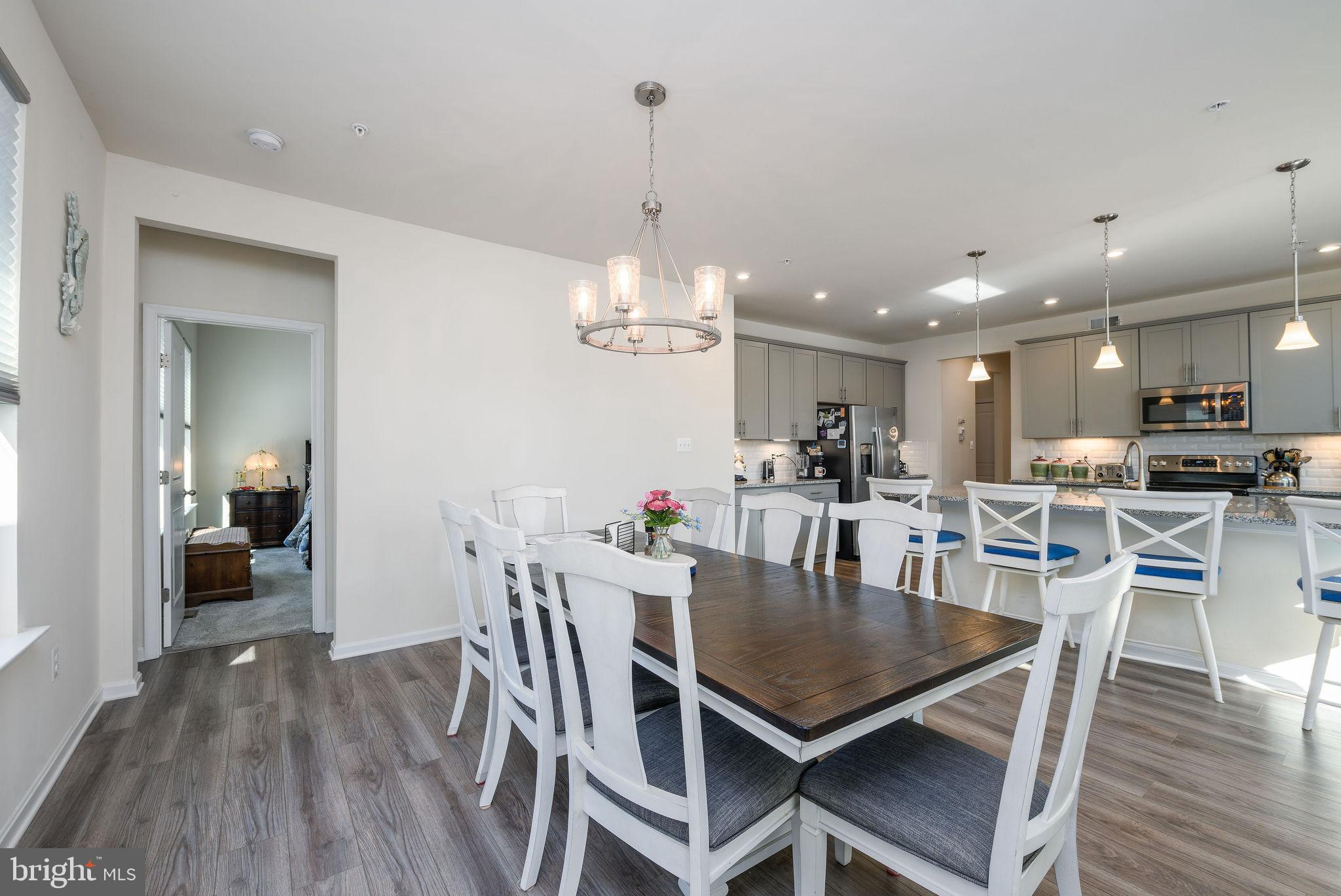 GLEN RIDDLE - Residential