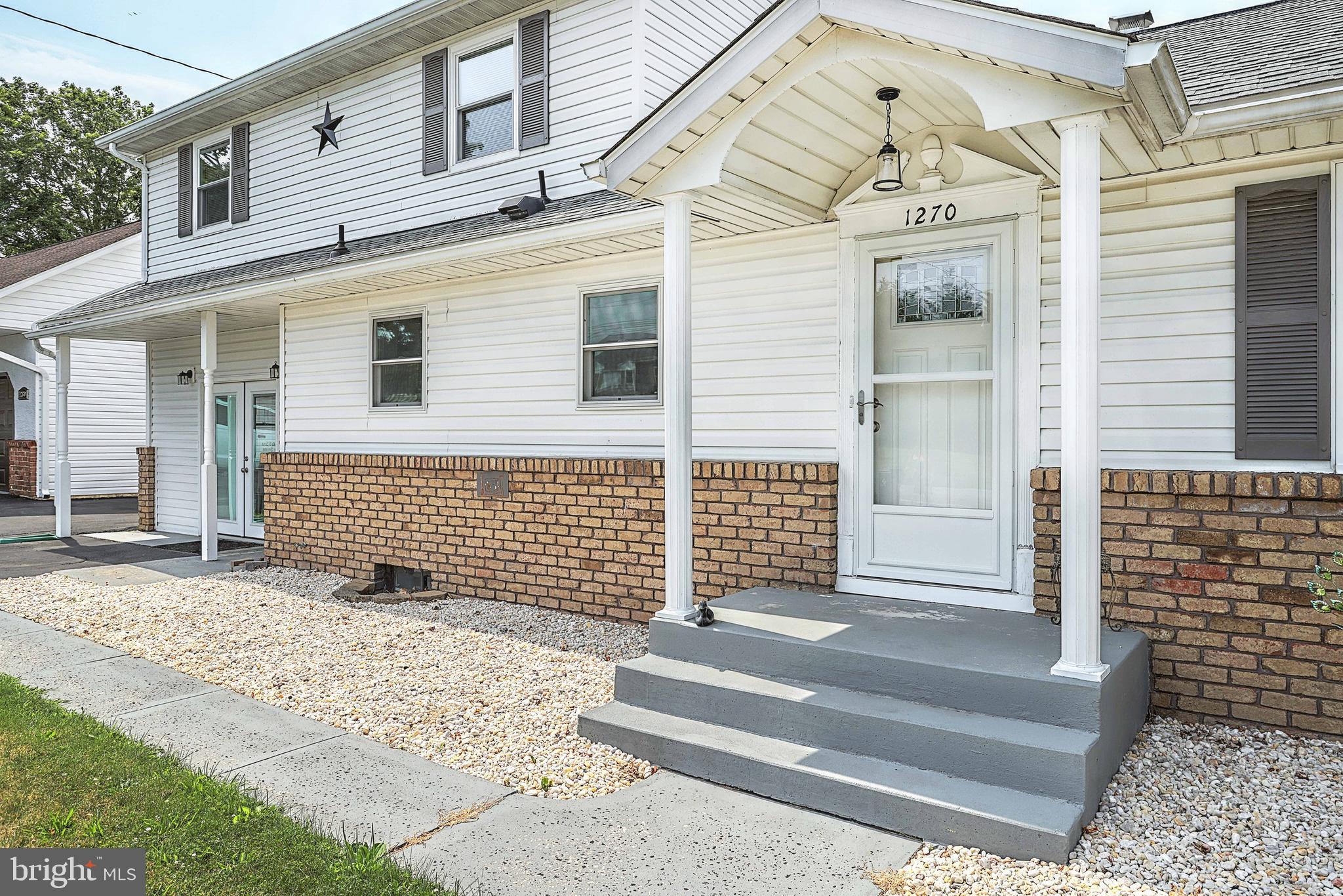 RURAL GETTYSBURG - Residential