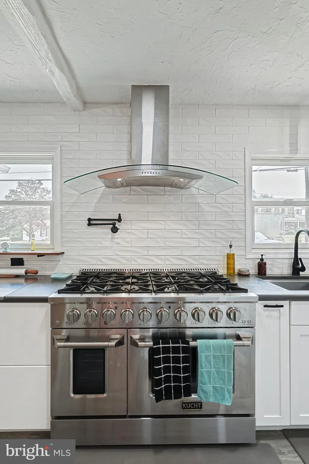 Gettysburg, Pennsylvania 17325, United States, 4 Bedrooms Bedrooms, ,2 BathroomsBathrooms,Residential,Active,10694