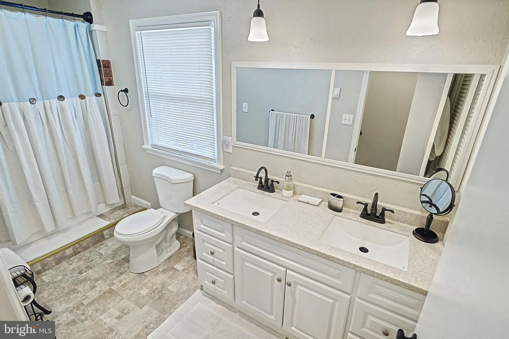 Gettysburg, Pennsylvania 17325, United States, 4 Bedrooms Bedrooms, ,2 BathroomsBathrooms,Residential,Active,10694