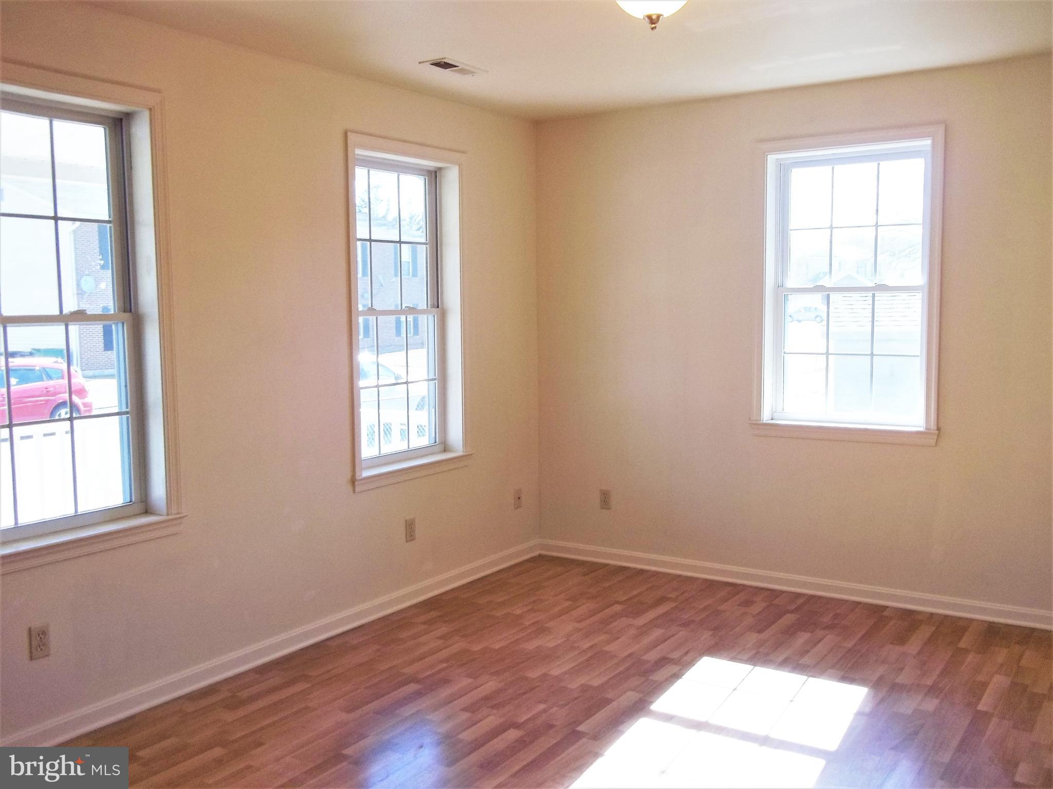 PERRYVILLE - Residential