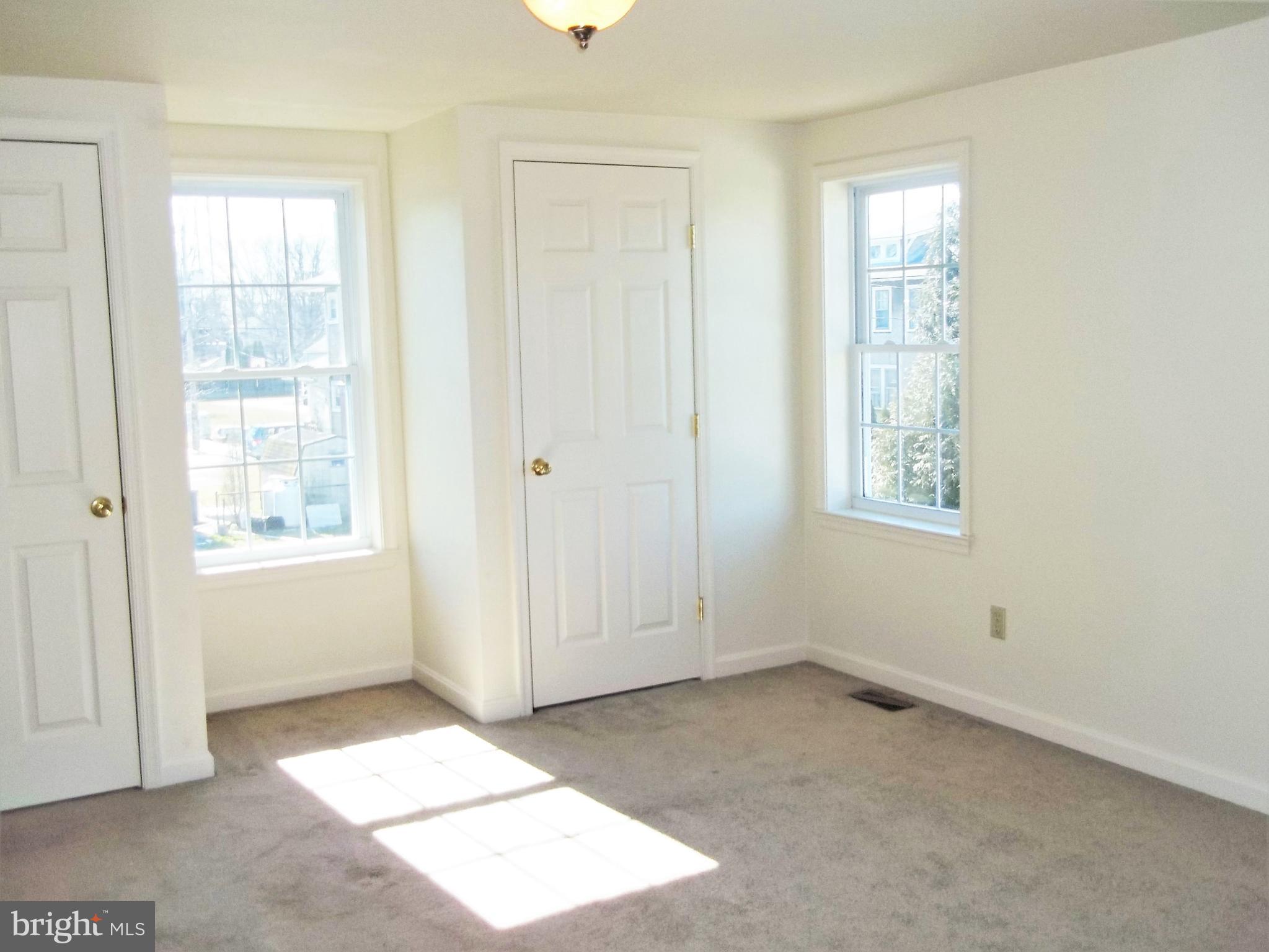 PERRYVILLE - Residential