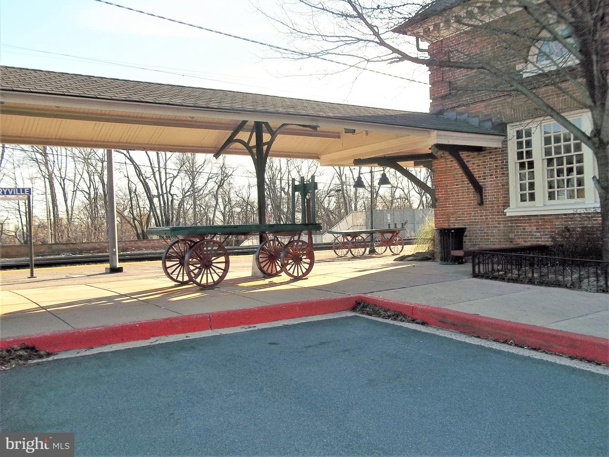 PERRYVILLE - Residential