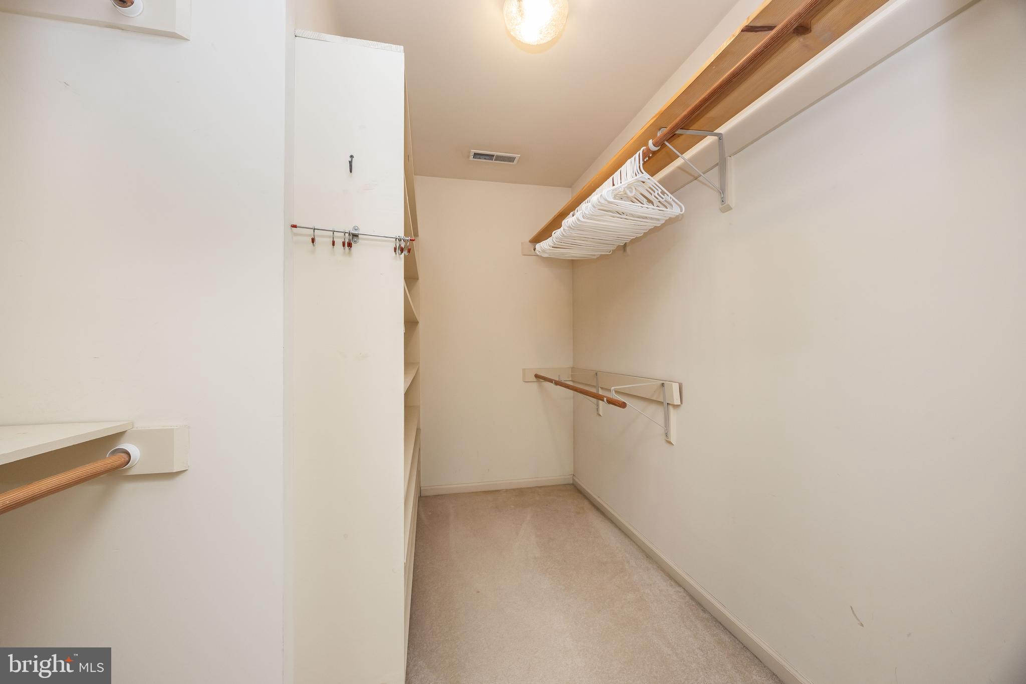 IDYLLWOOD - Residential