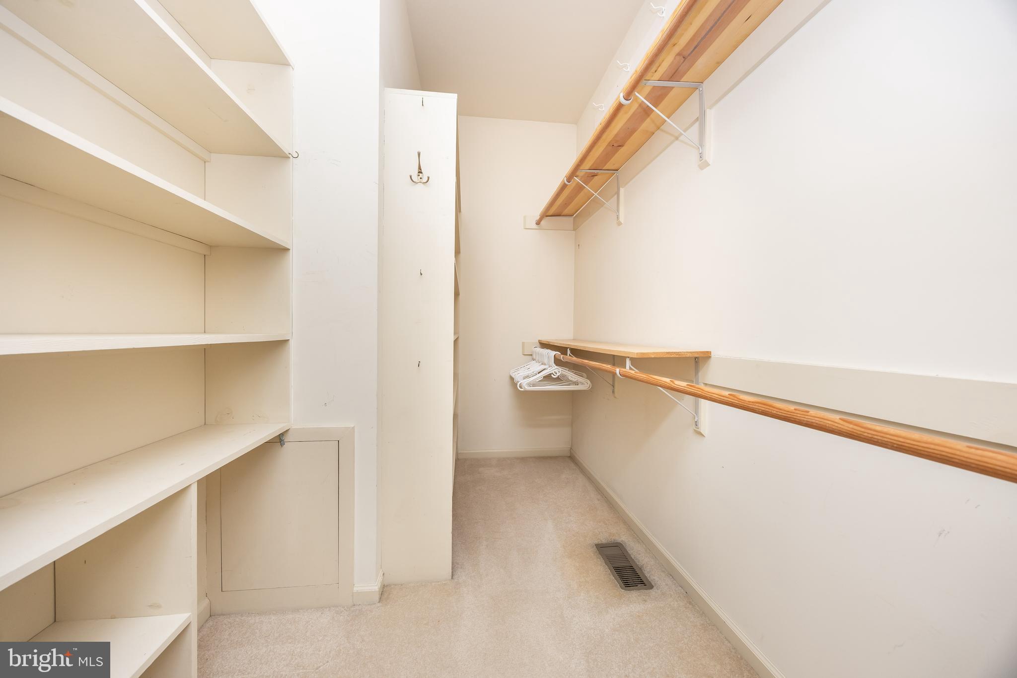 IDYLLWOOD - Residential