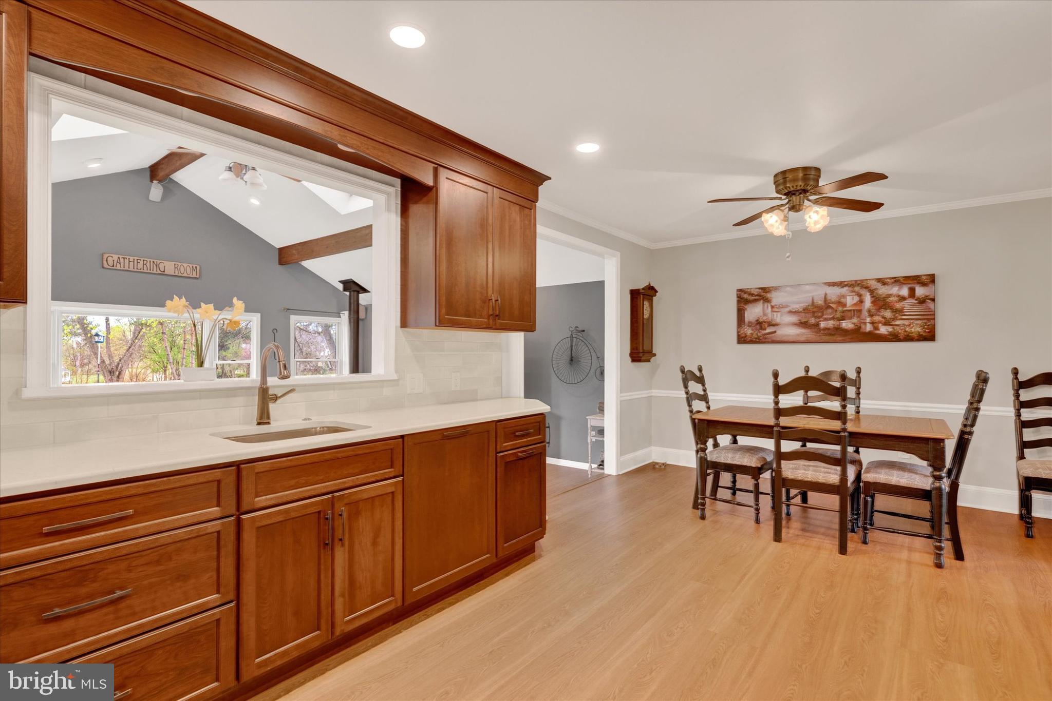 REGENT MANOR - Residential