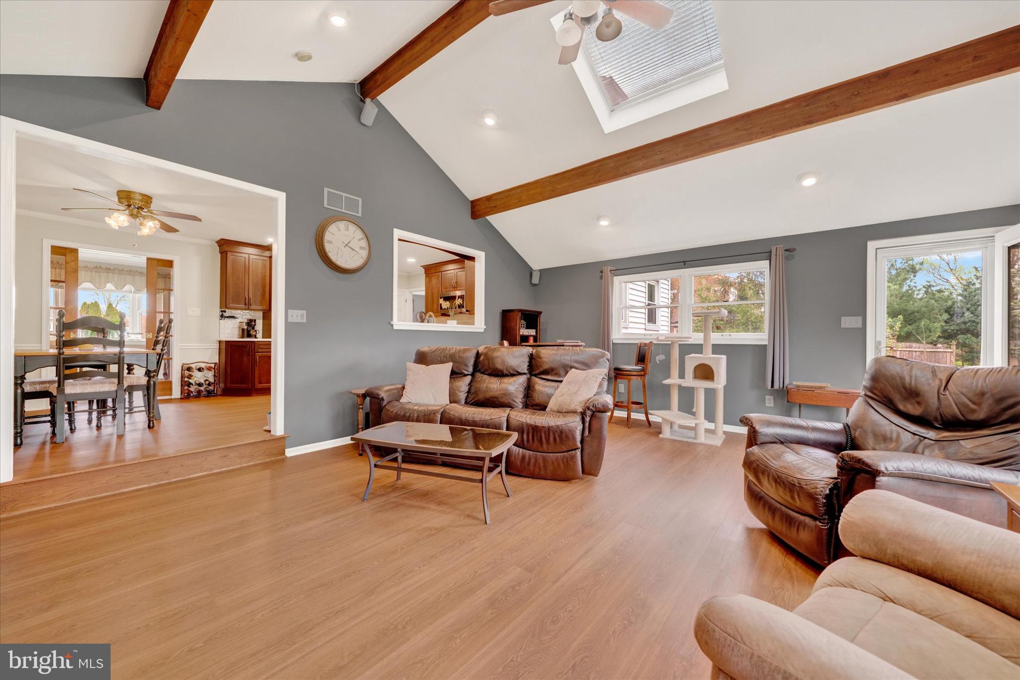 REGENT MANOR - Residential