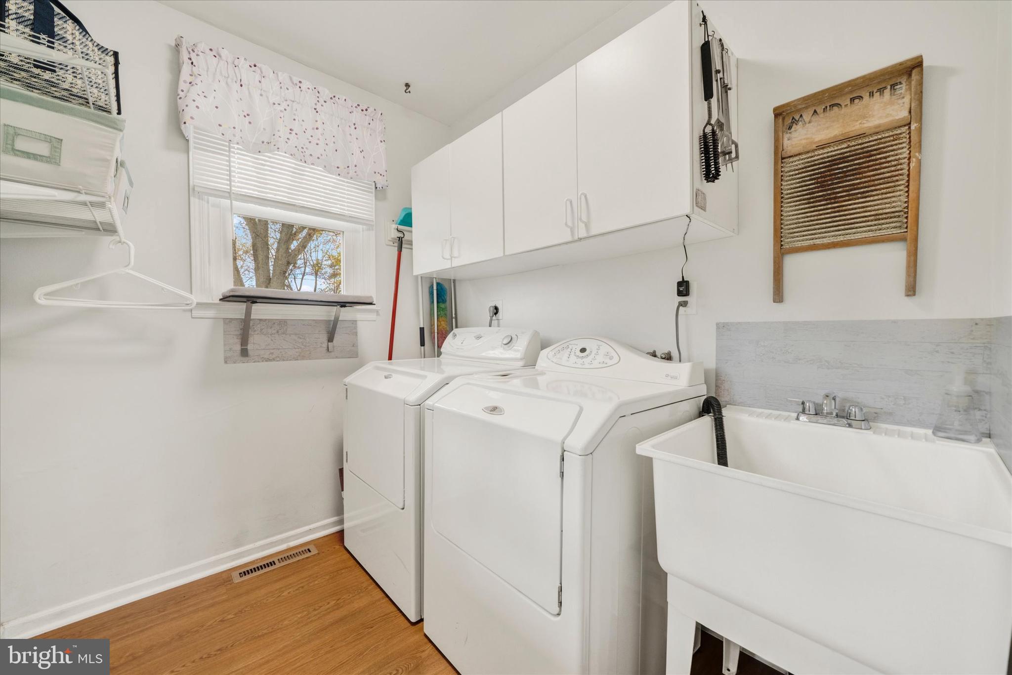 REGENT MANOR - Residential