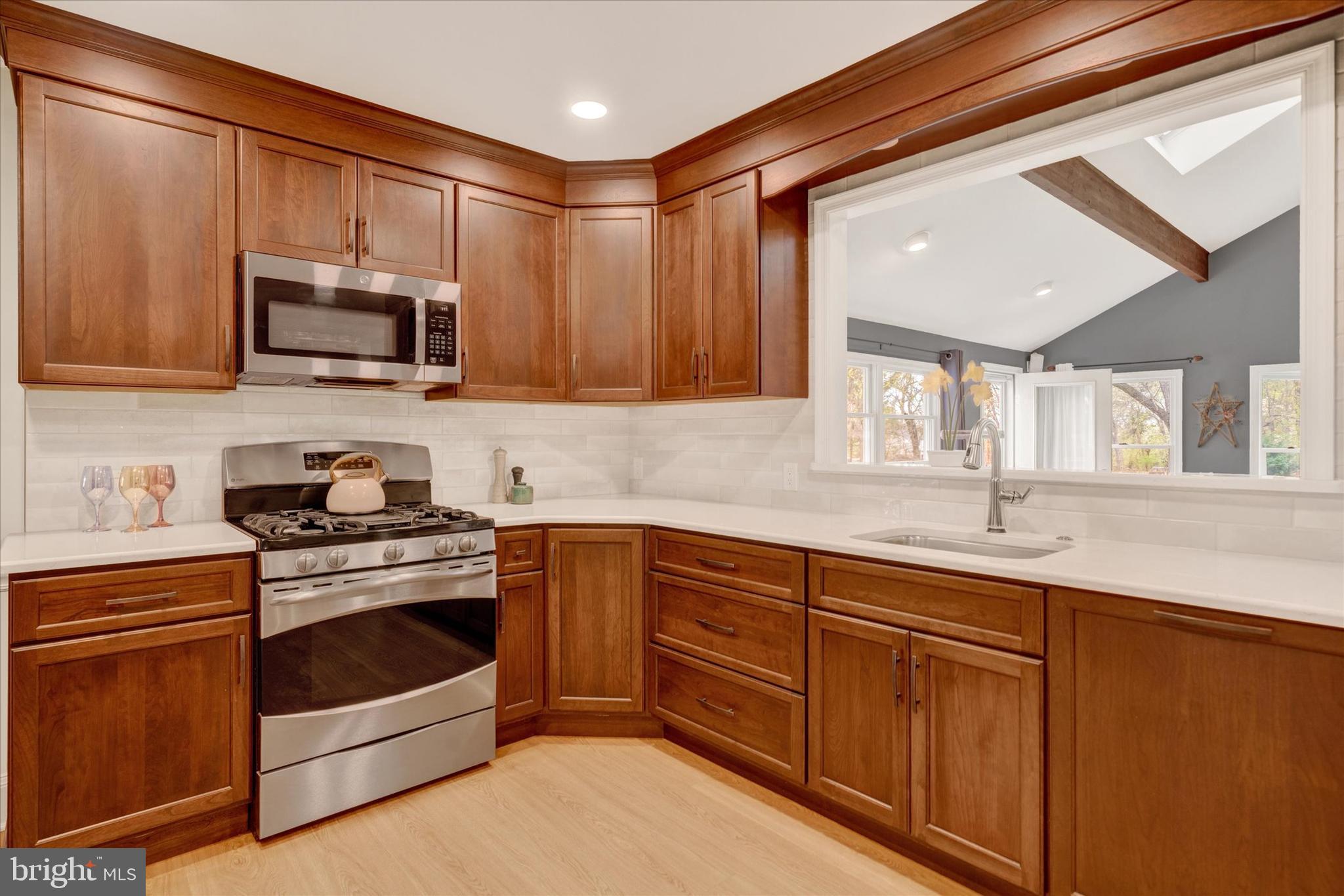 REGENT MANOR - Residential