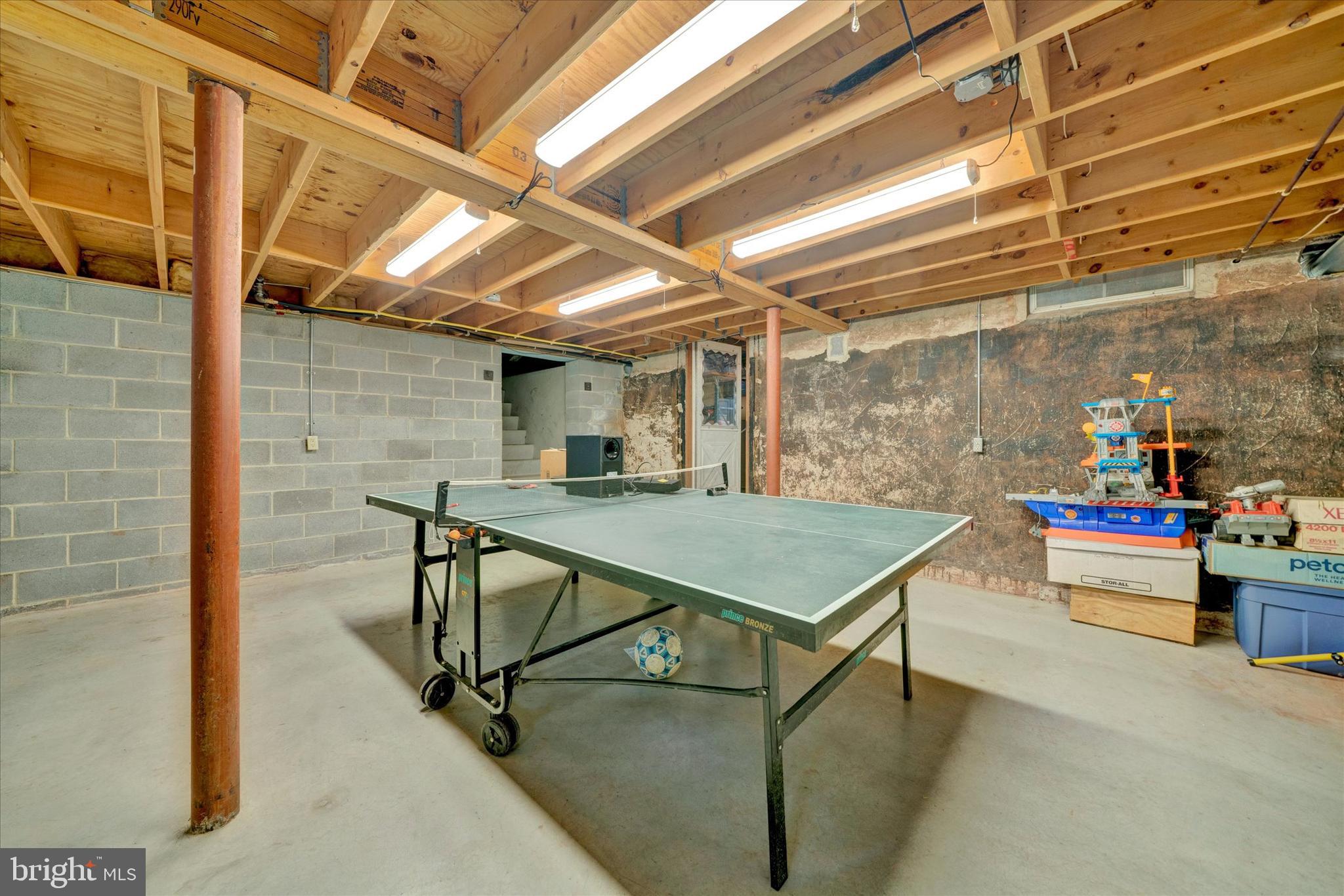 REGENT MANOR - Residential