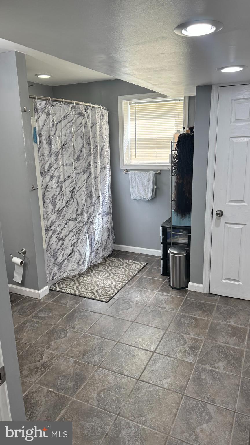 THOMSON ESTATES - Residential