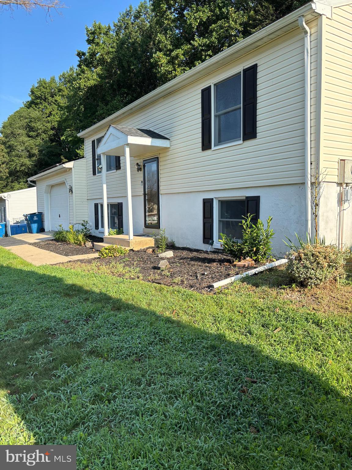 THOMSON ESTATES - Residential