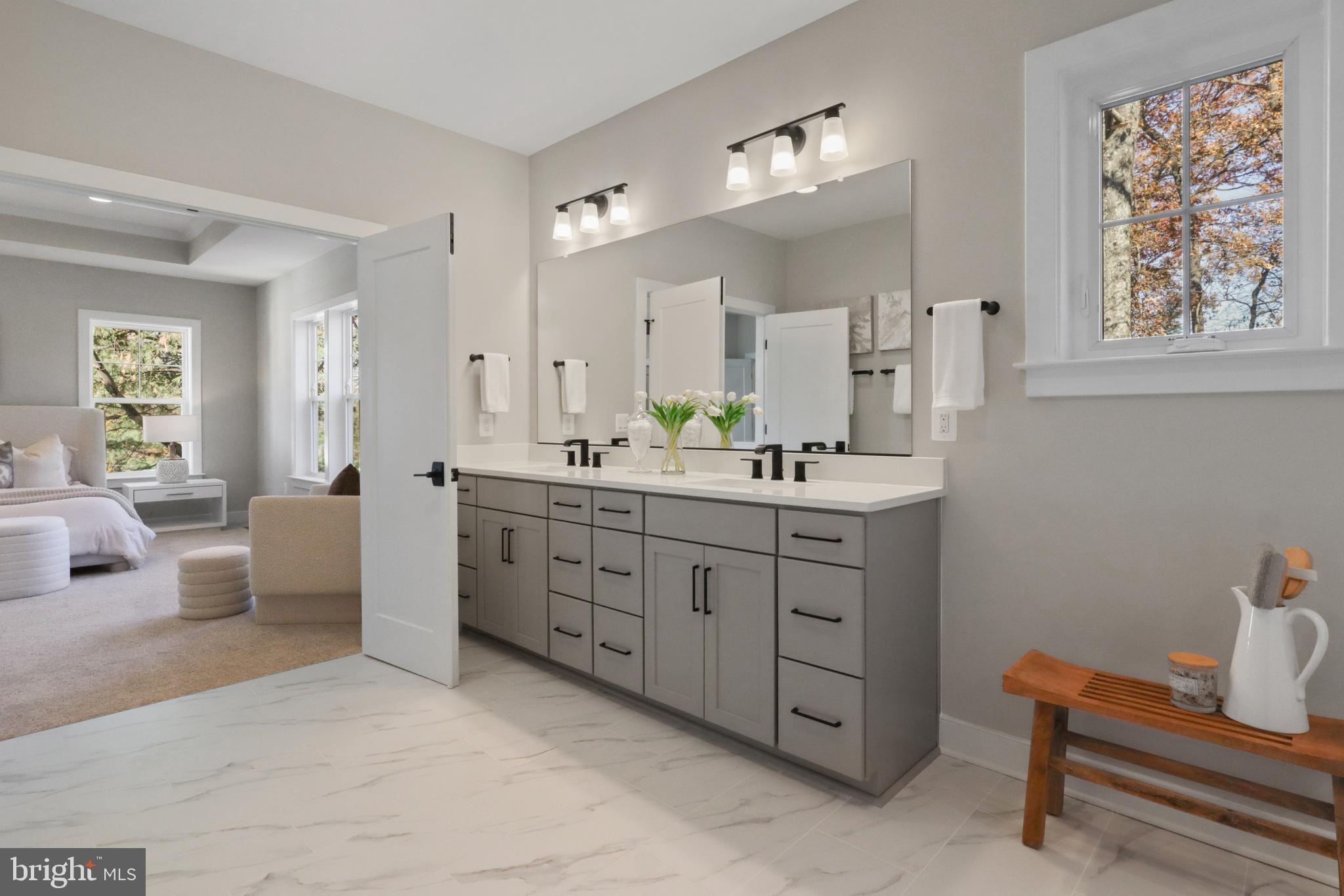 VIENNA WOODS - Residential