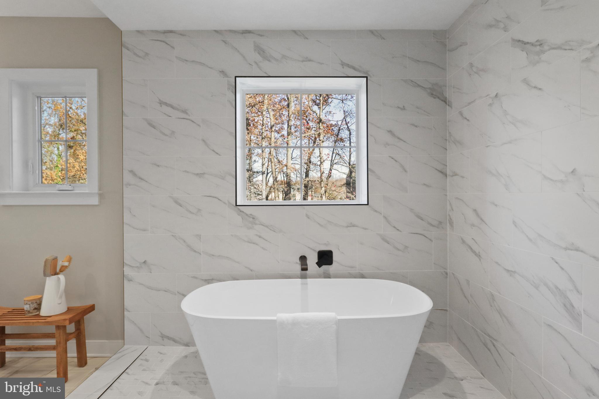 VIENNA WOODS - Residential