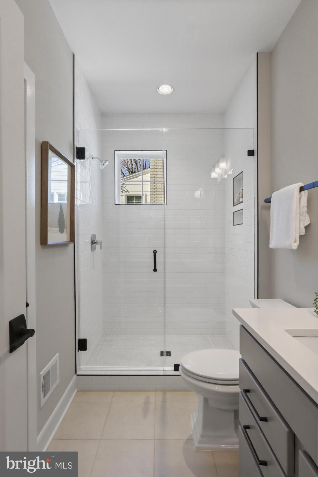 VIENNA WOODS - Residential