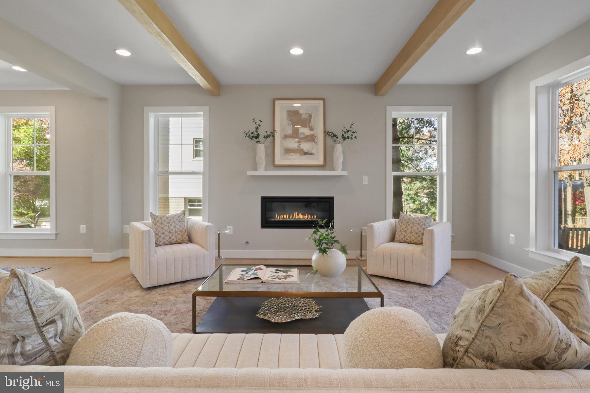 VIENNA WOODS - Residential