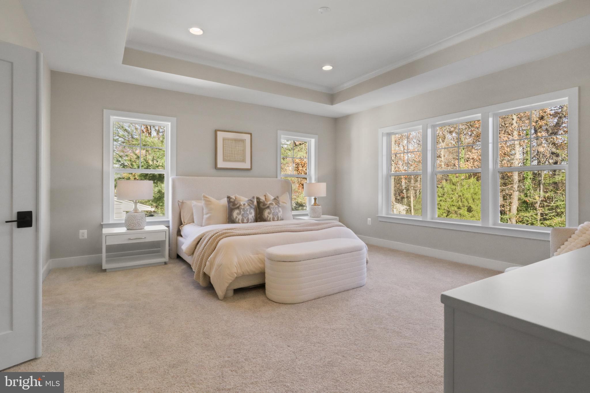 VIENNA WOODS - Residential