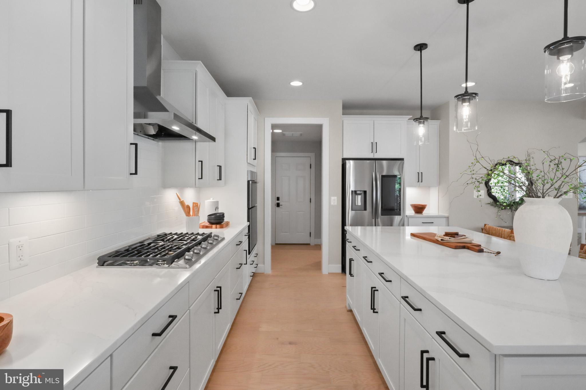 VIENNA WOODS - Residential