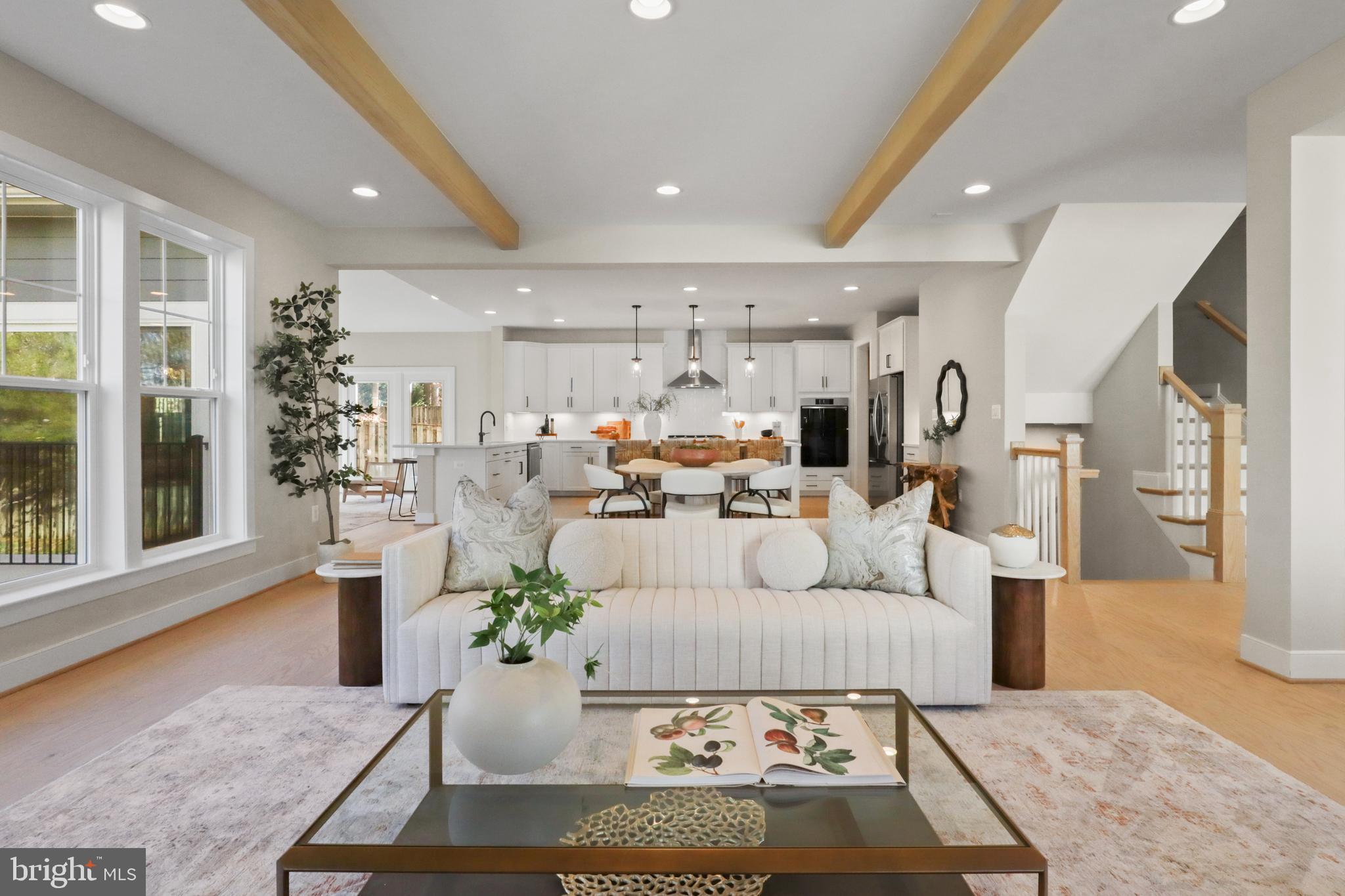 VIENNA WOODS - Residential