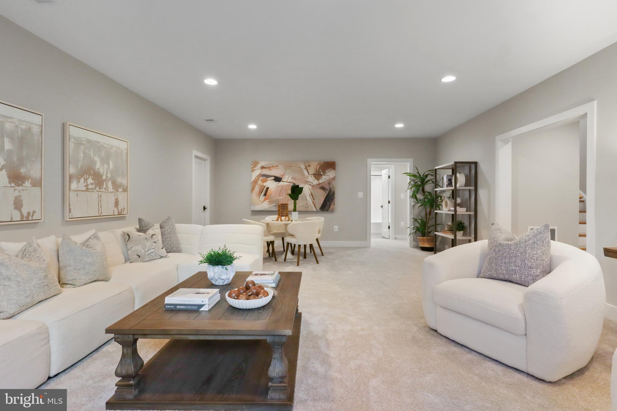 VIENNA WOODS - Residential