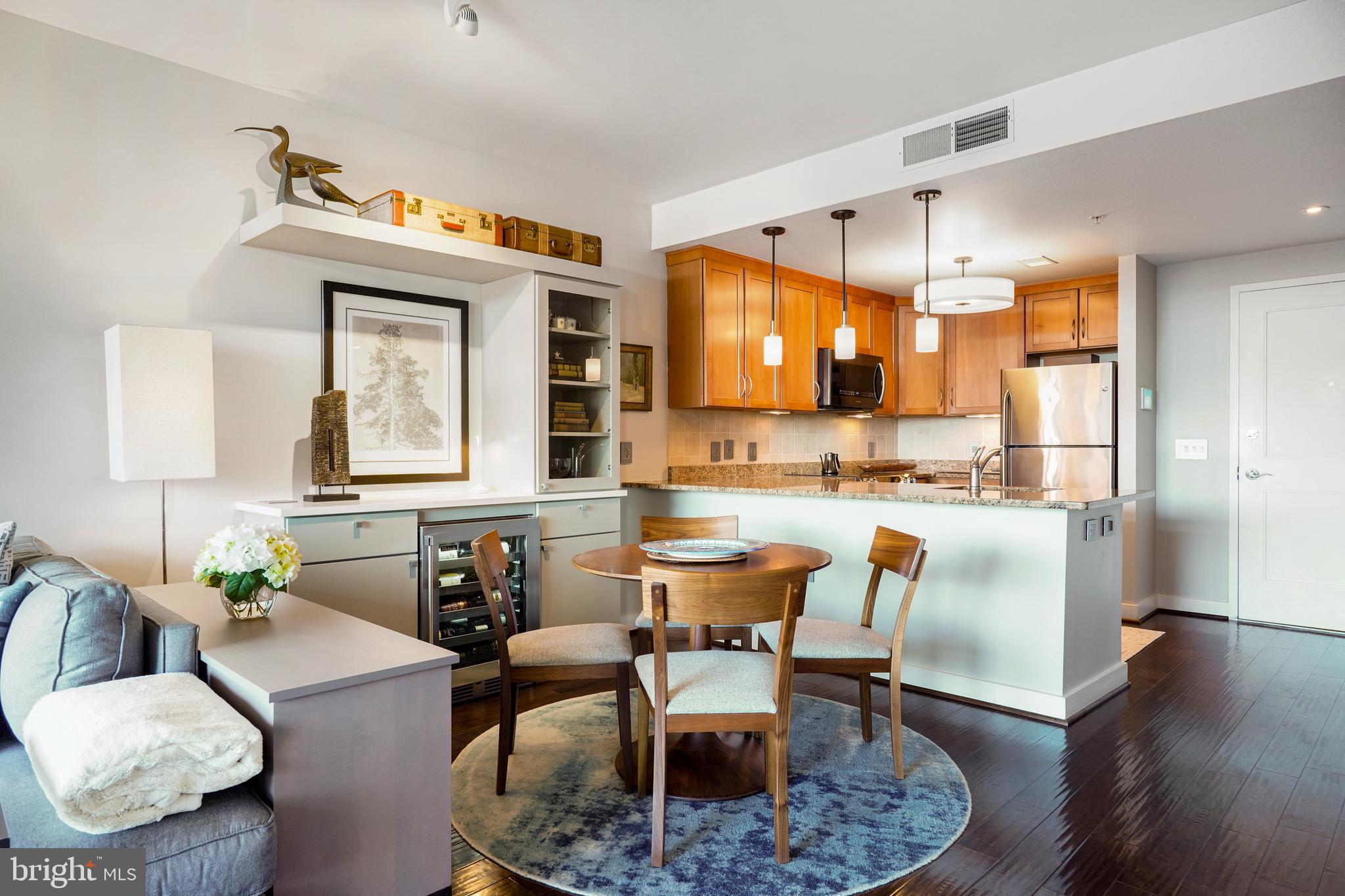 888 N QUINCY STREET 1006