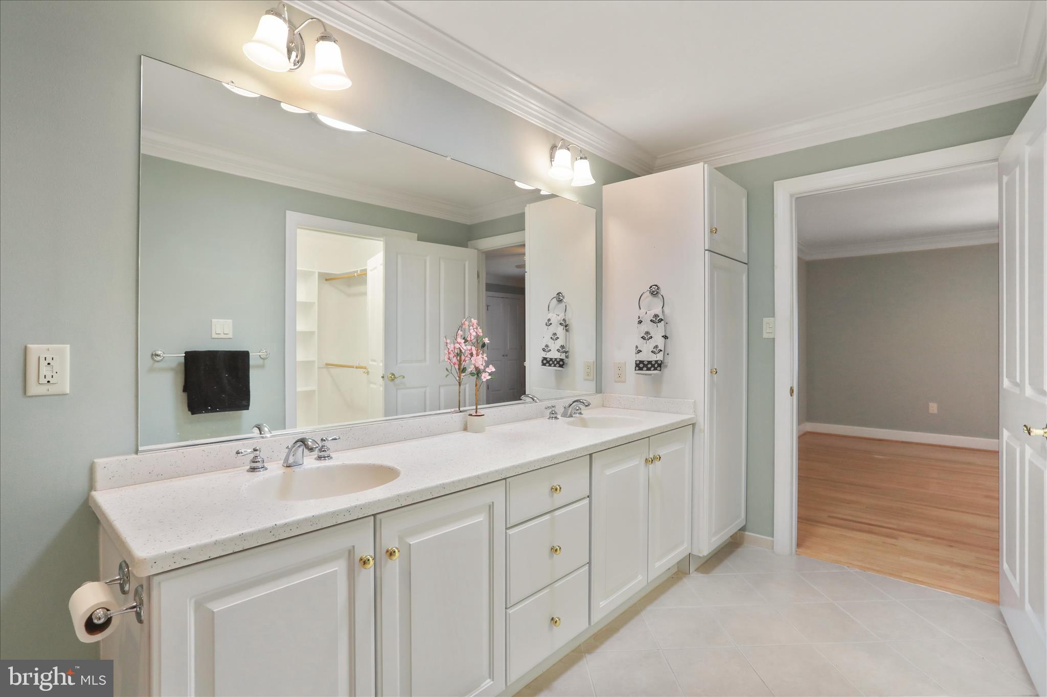 STONY POINTE - Residential