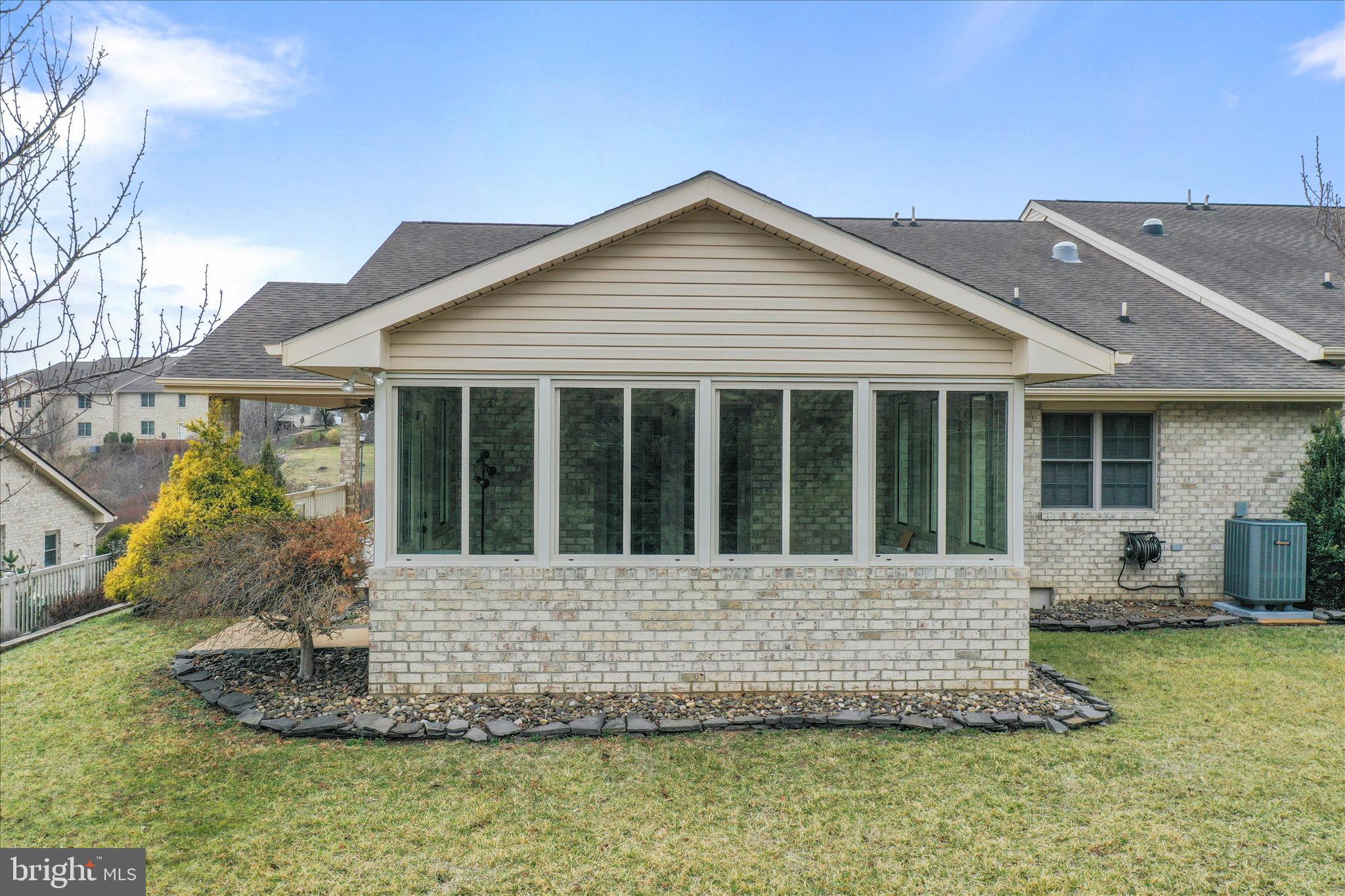 STONY POINTE - Residential