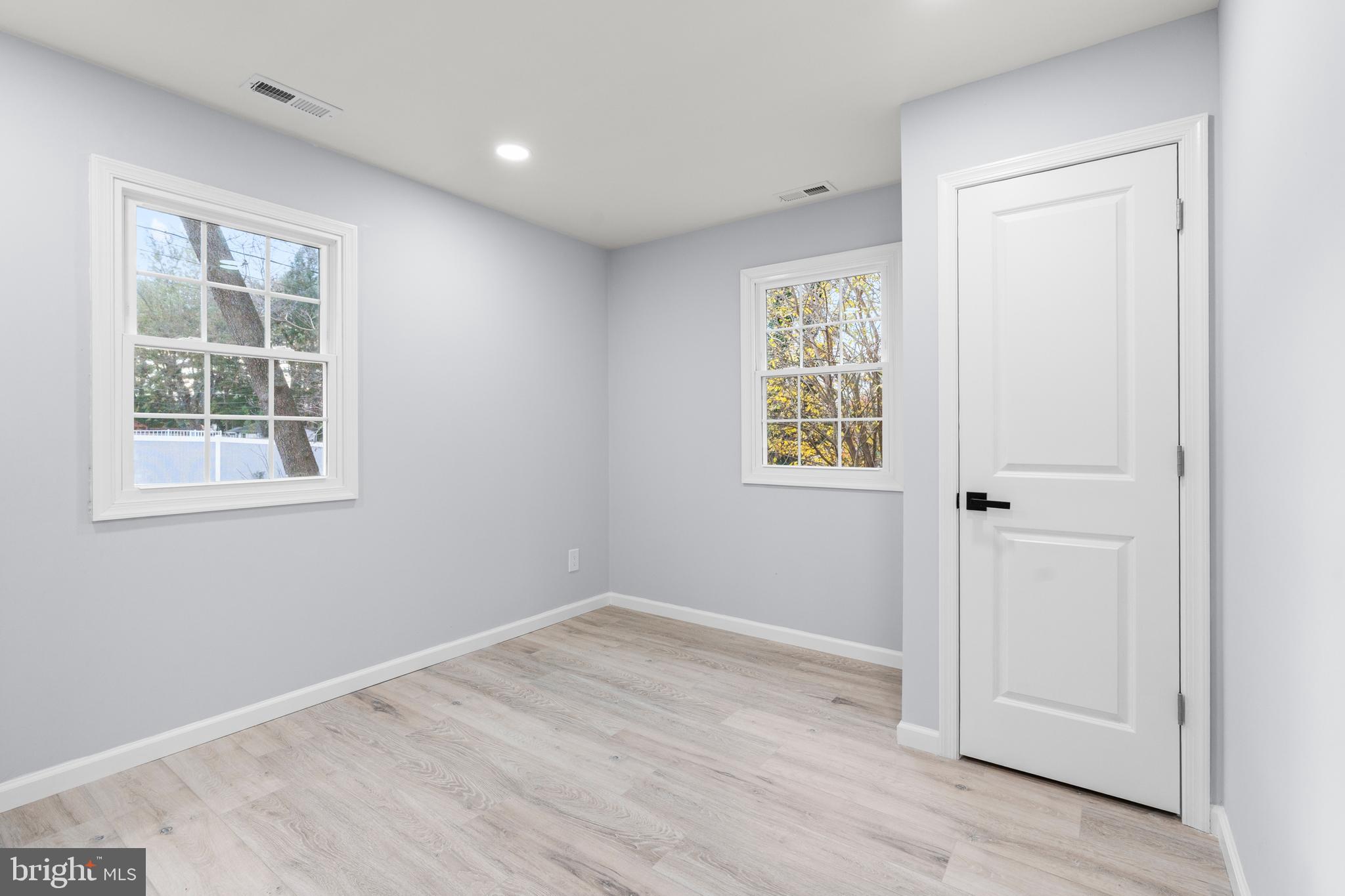 SOMERTON - Residential