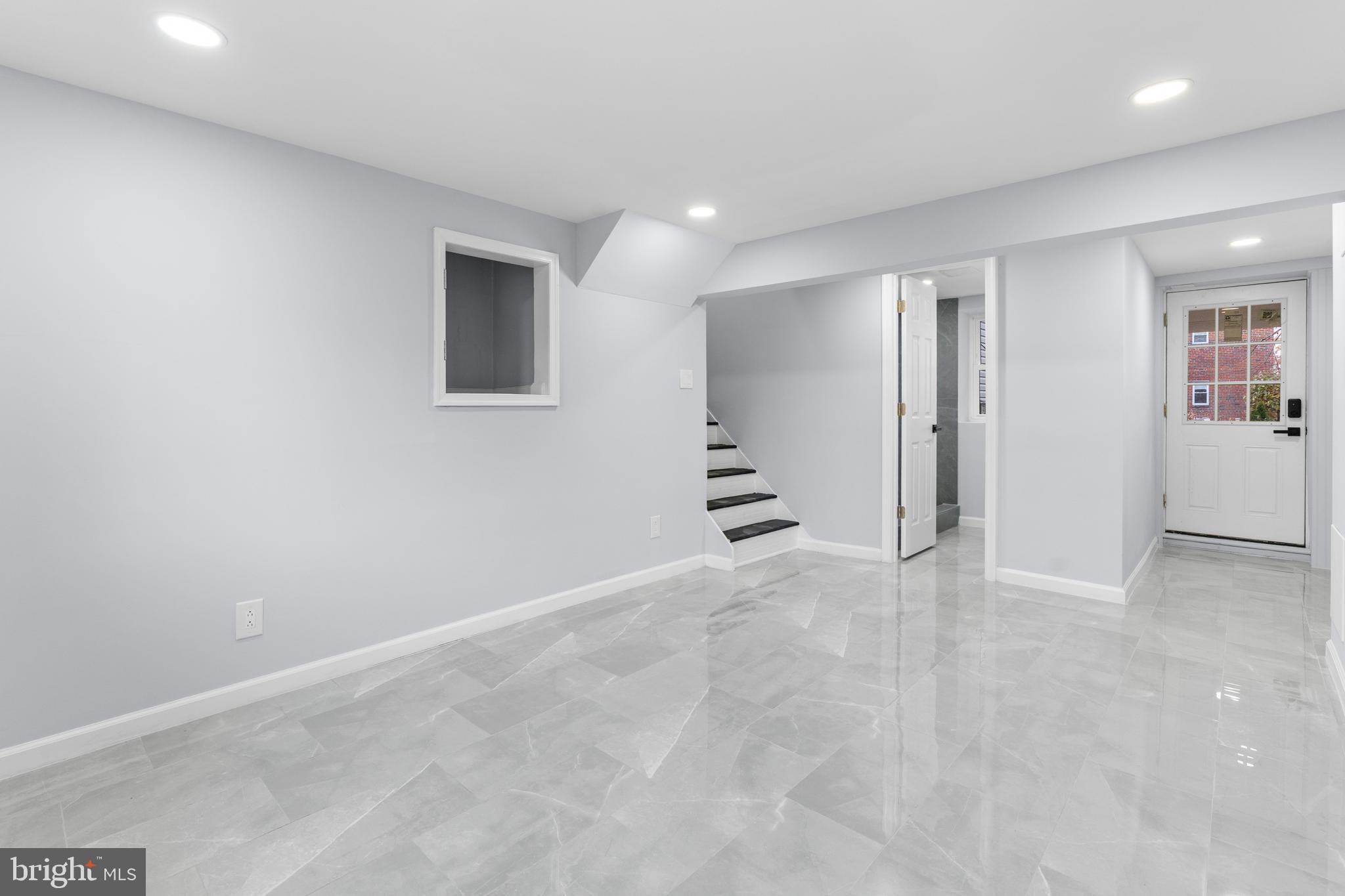 SOMERTON - Residential