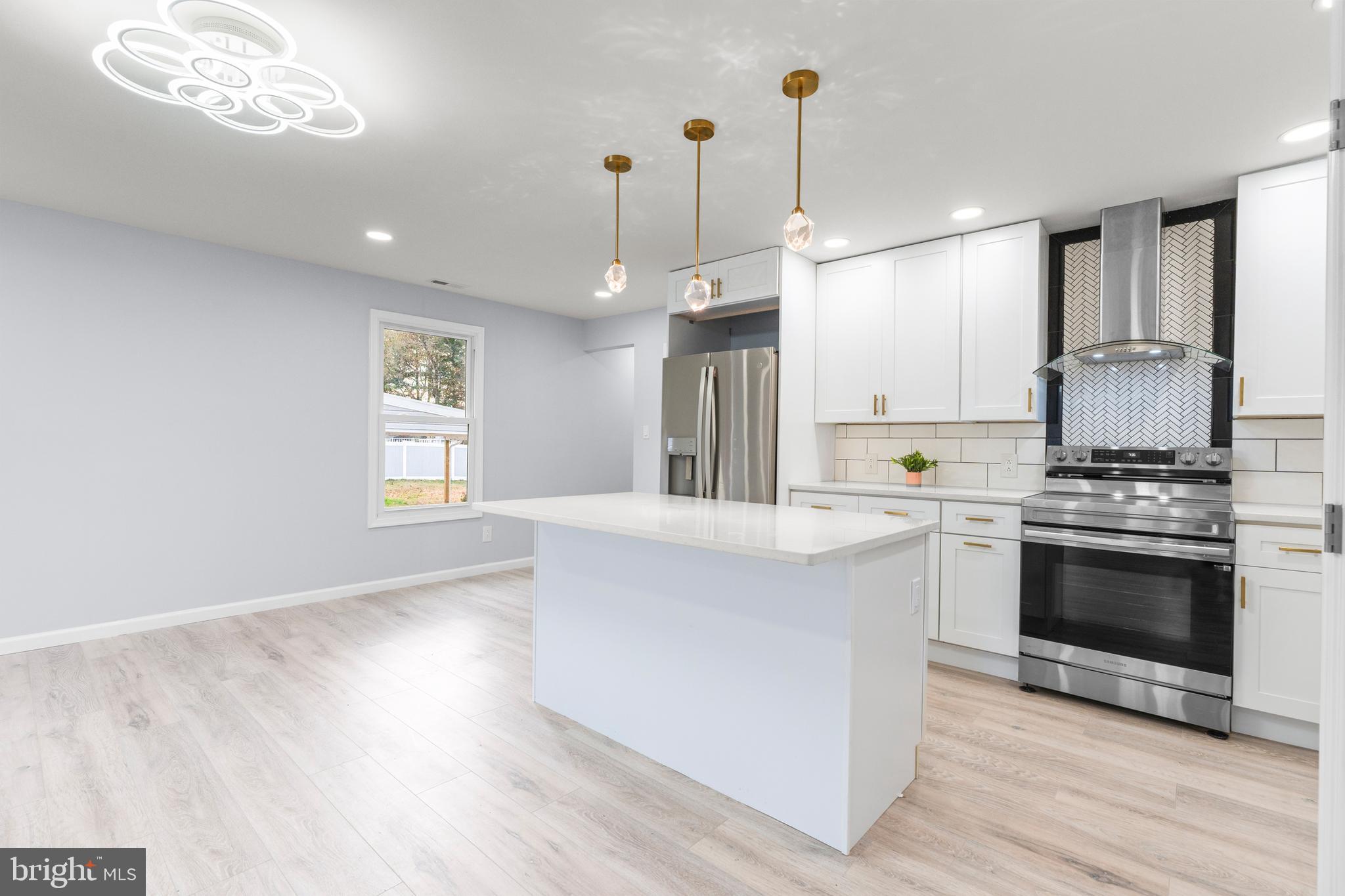 SOMERTON - Residential