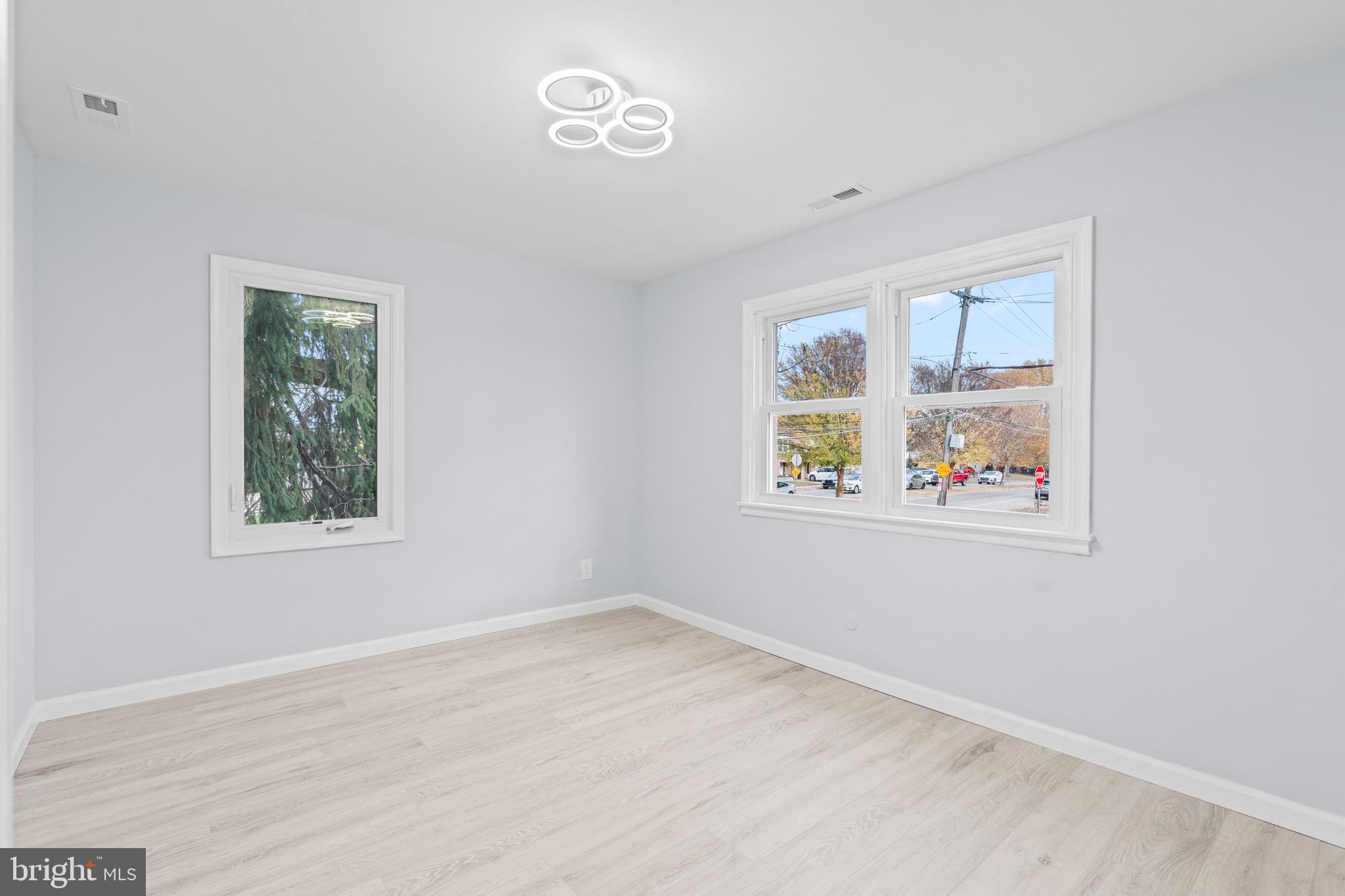 SOMERTON - Residential