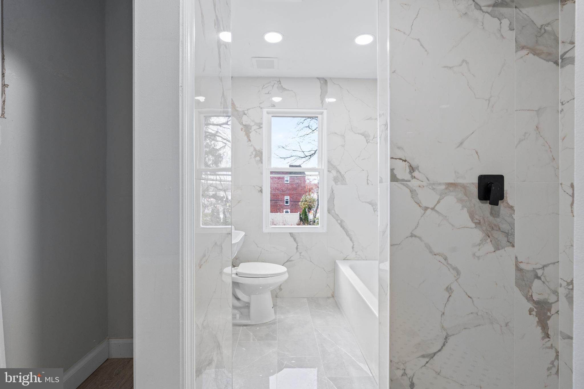 SOMERTON - Residential