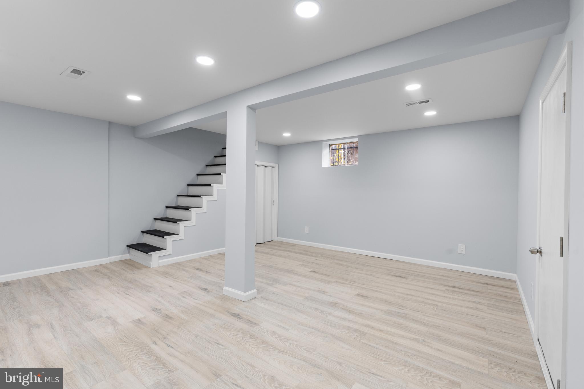 SOMERTON - Residential