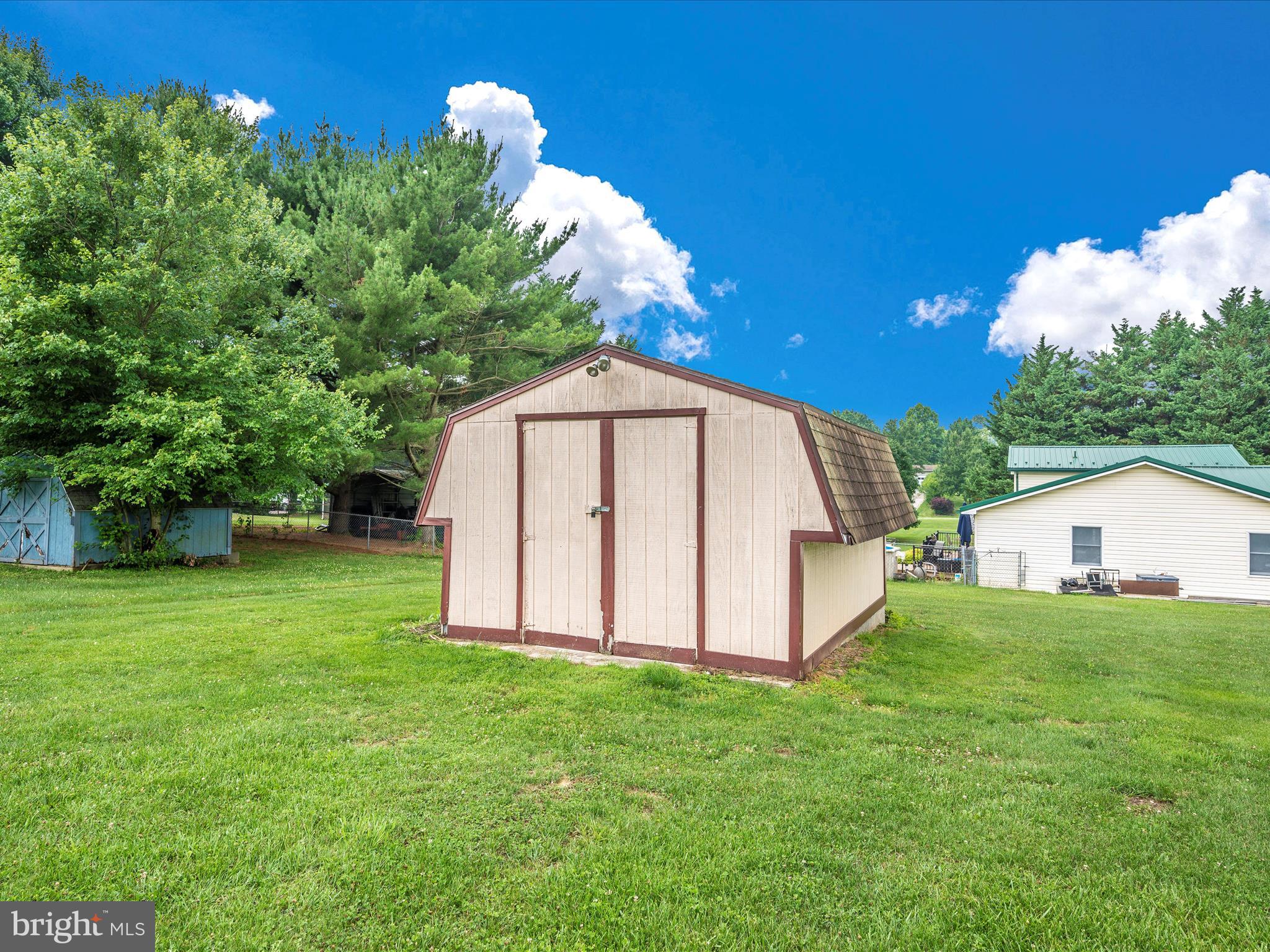 BATTLEFIELD KNOLLS - Residential