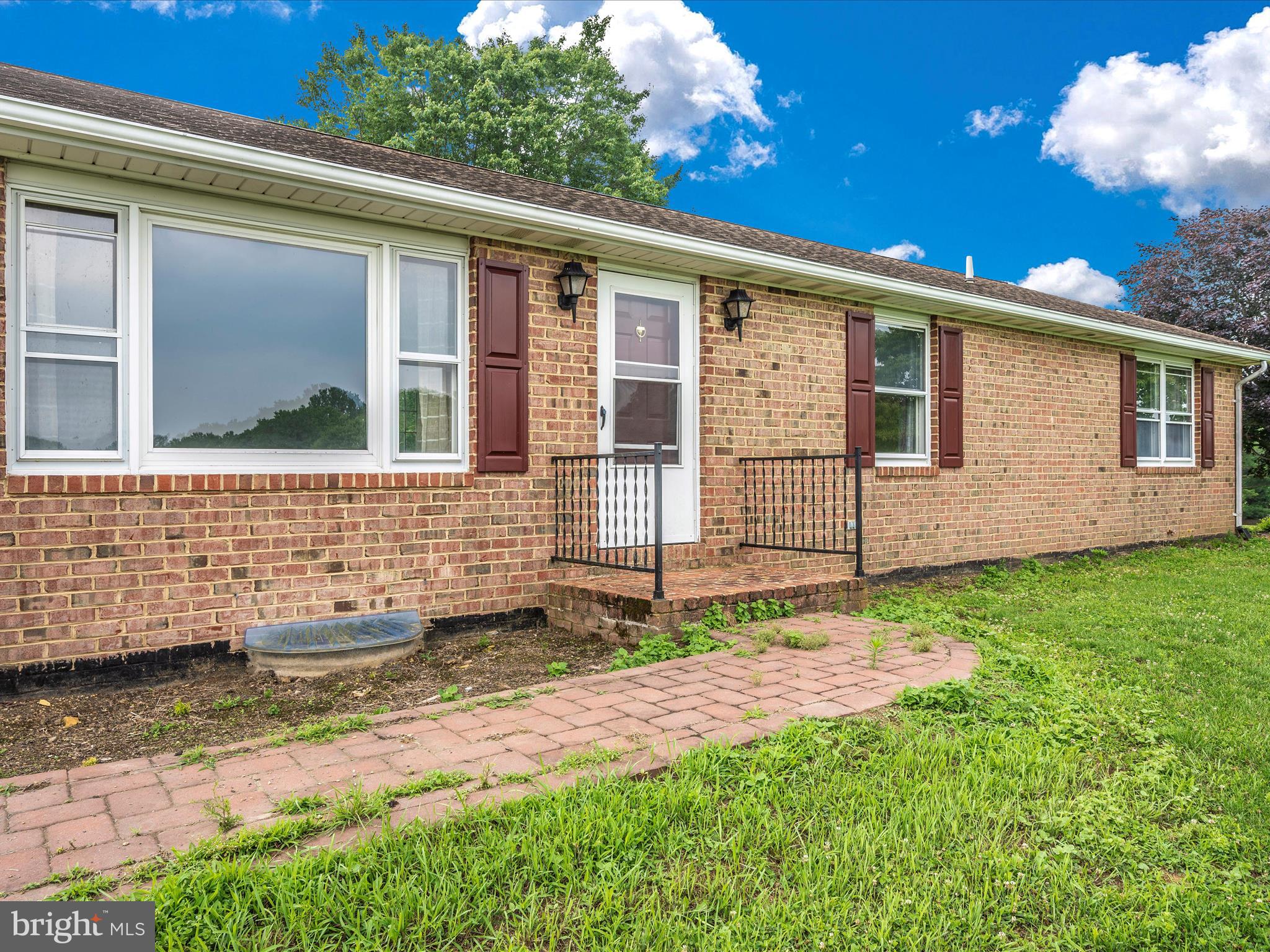 BATTLEFIELD KNOLLS - Residential