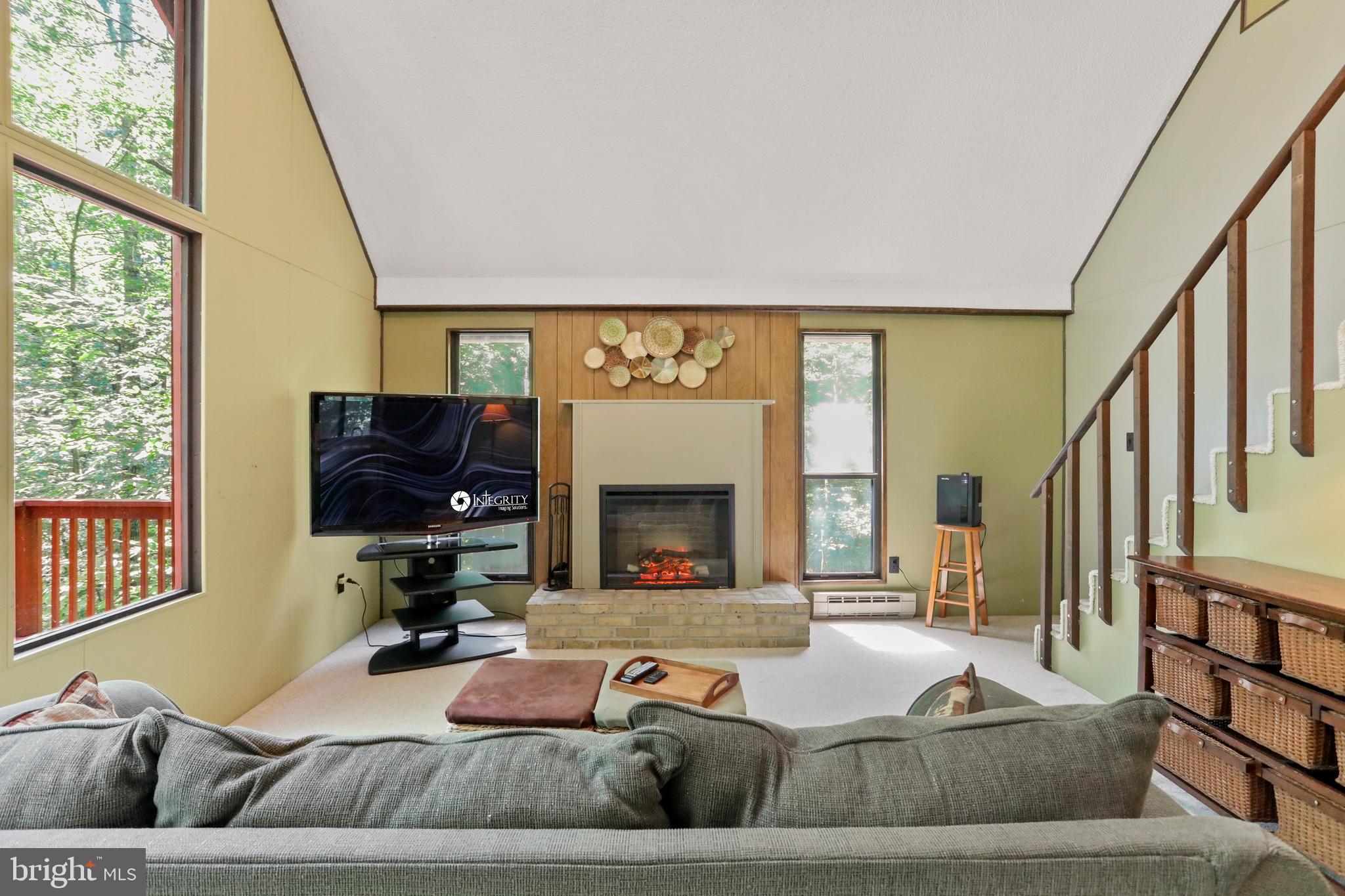 THE WOODS - Residential