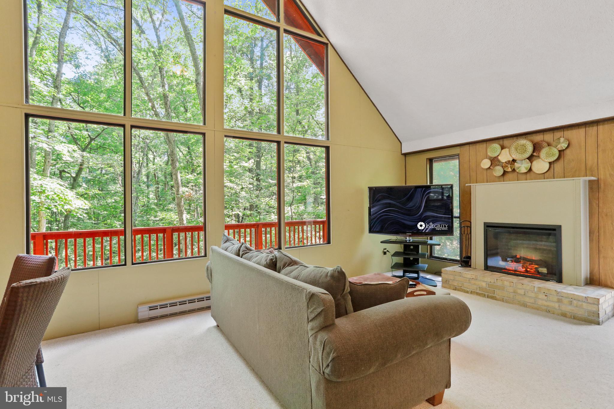 THE WOODS - Residential