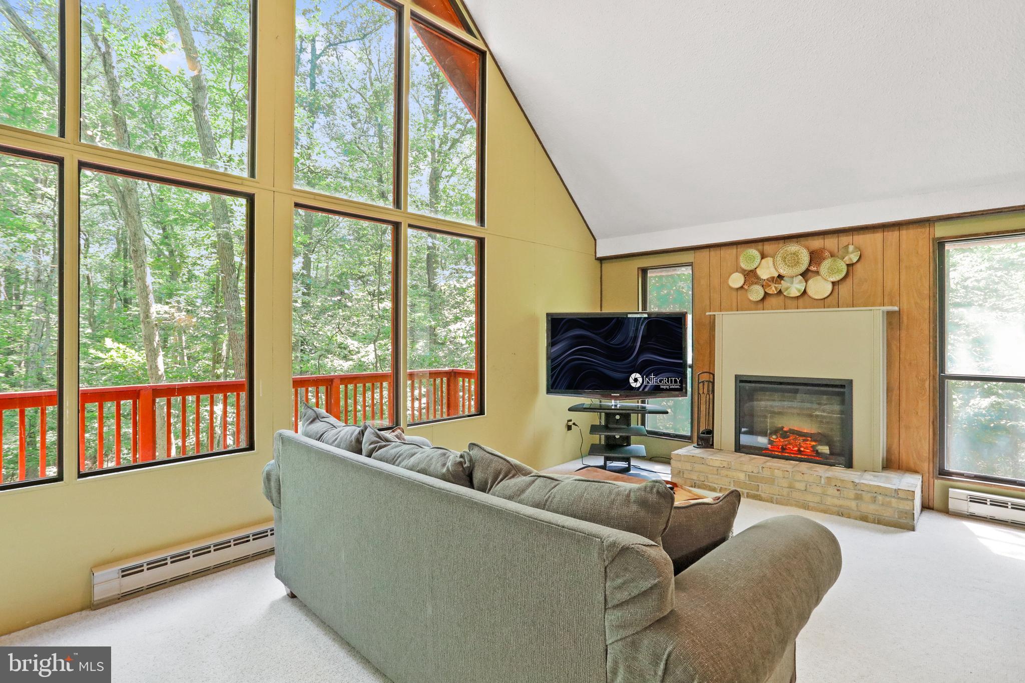 THE WOODS - Residential