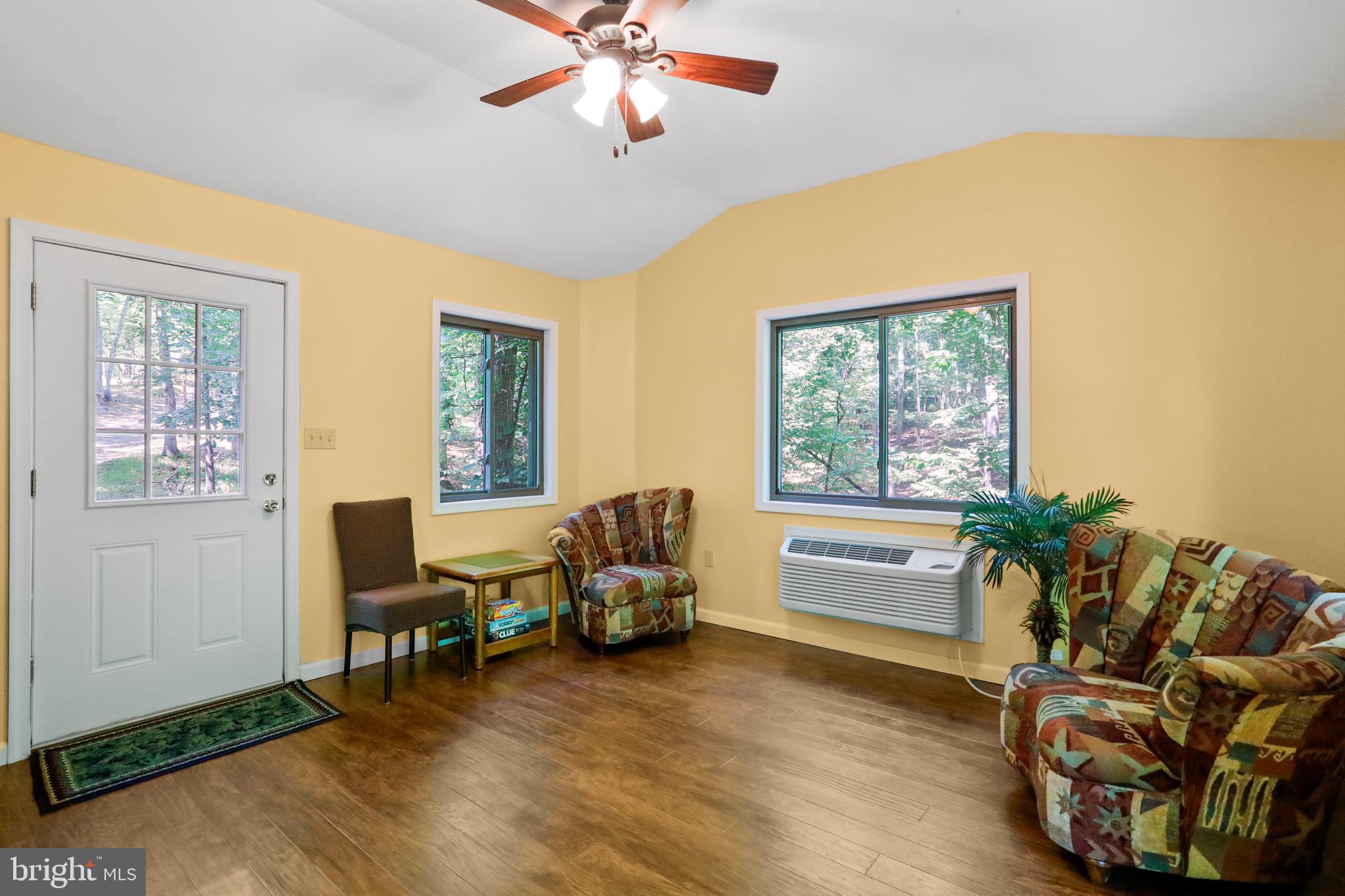 THE WOODS - Residential