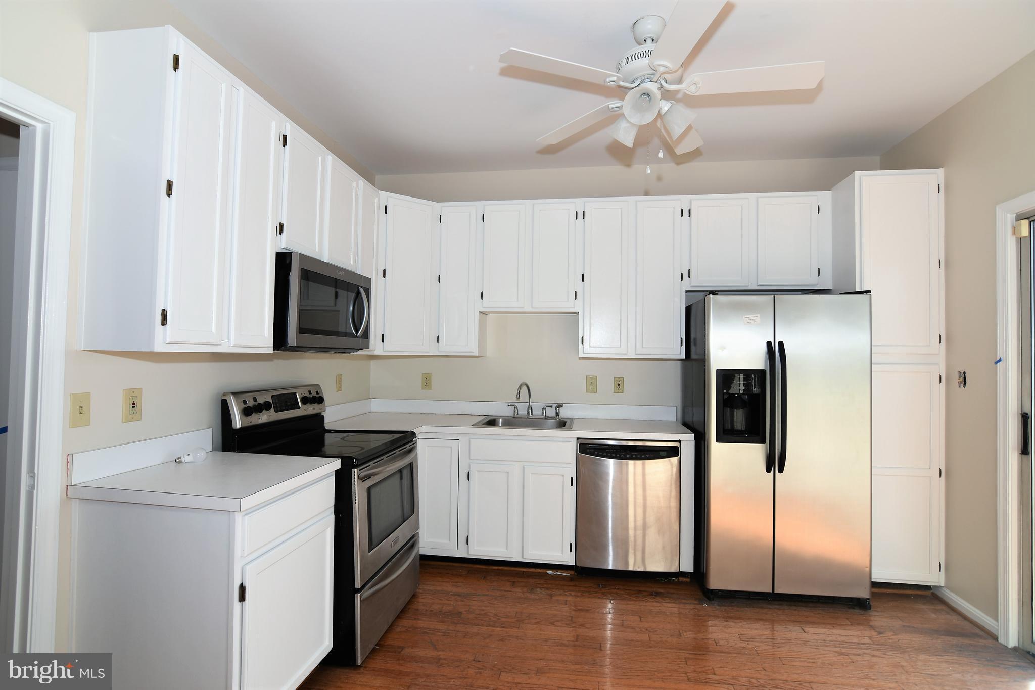 WAYSIDE VILLAGE - Residential Lease