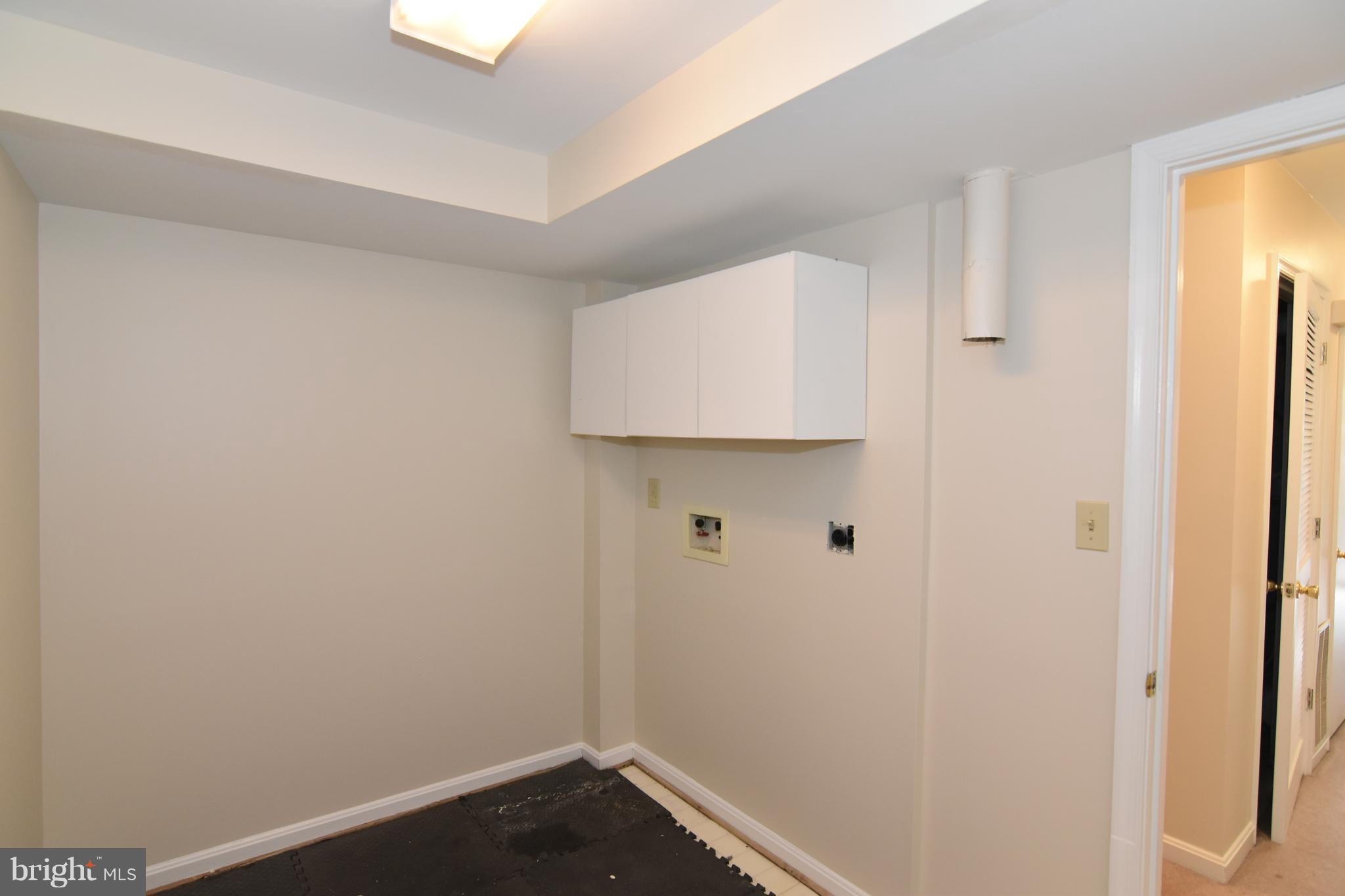 WAYSIDE VILLAGE - Residential Lease