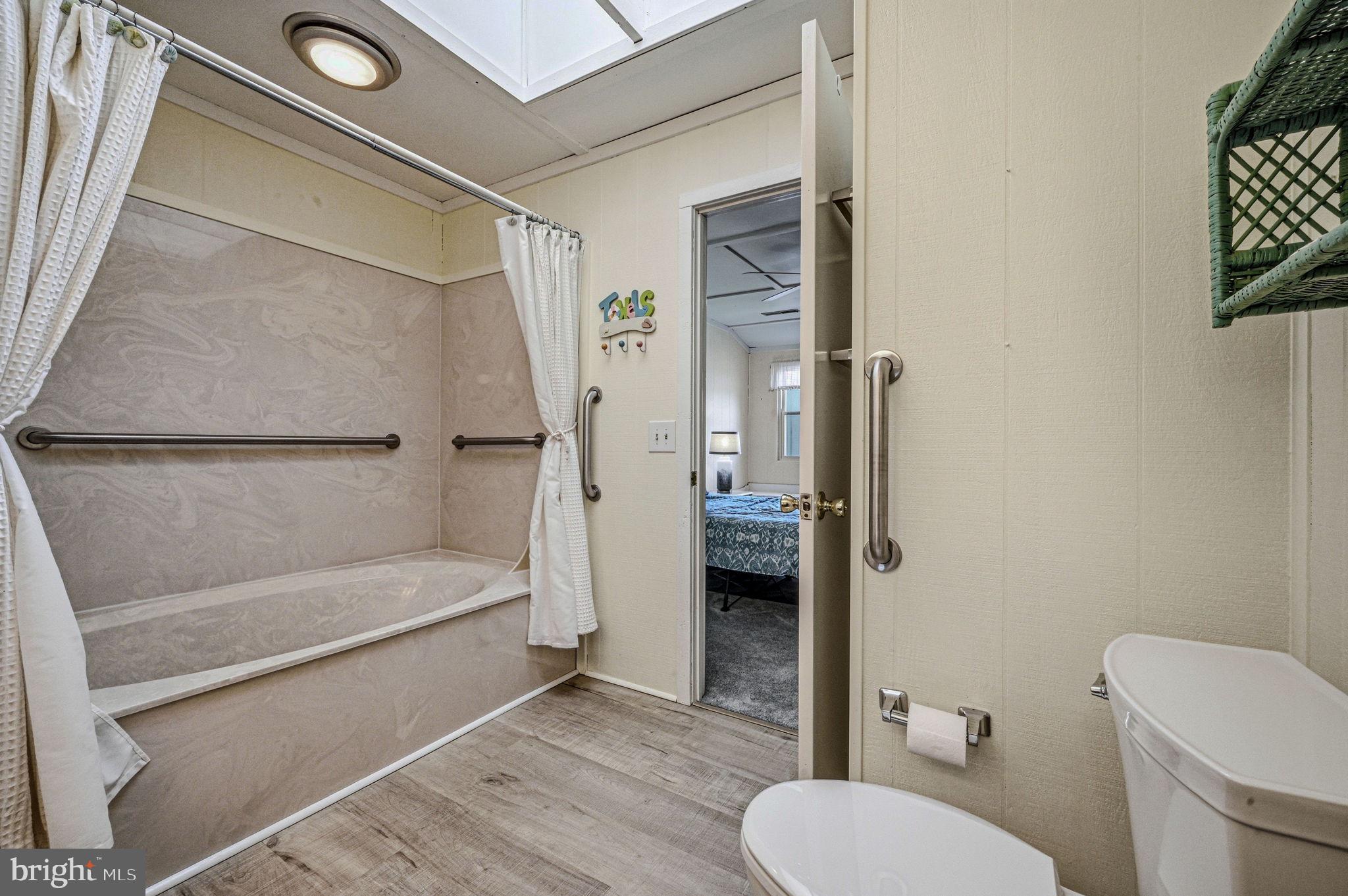 MALLARD LAKES - Residential