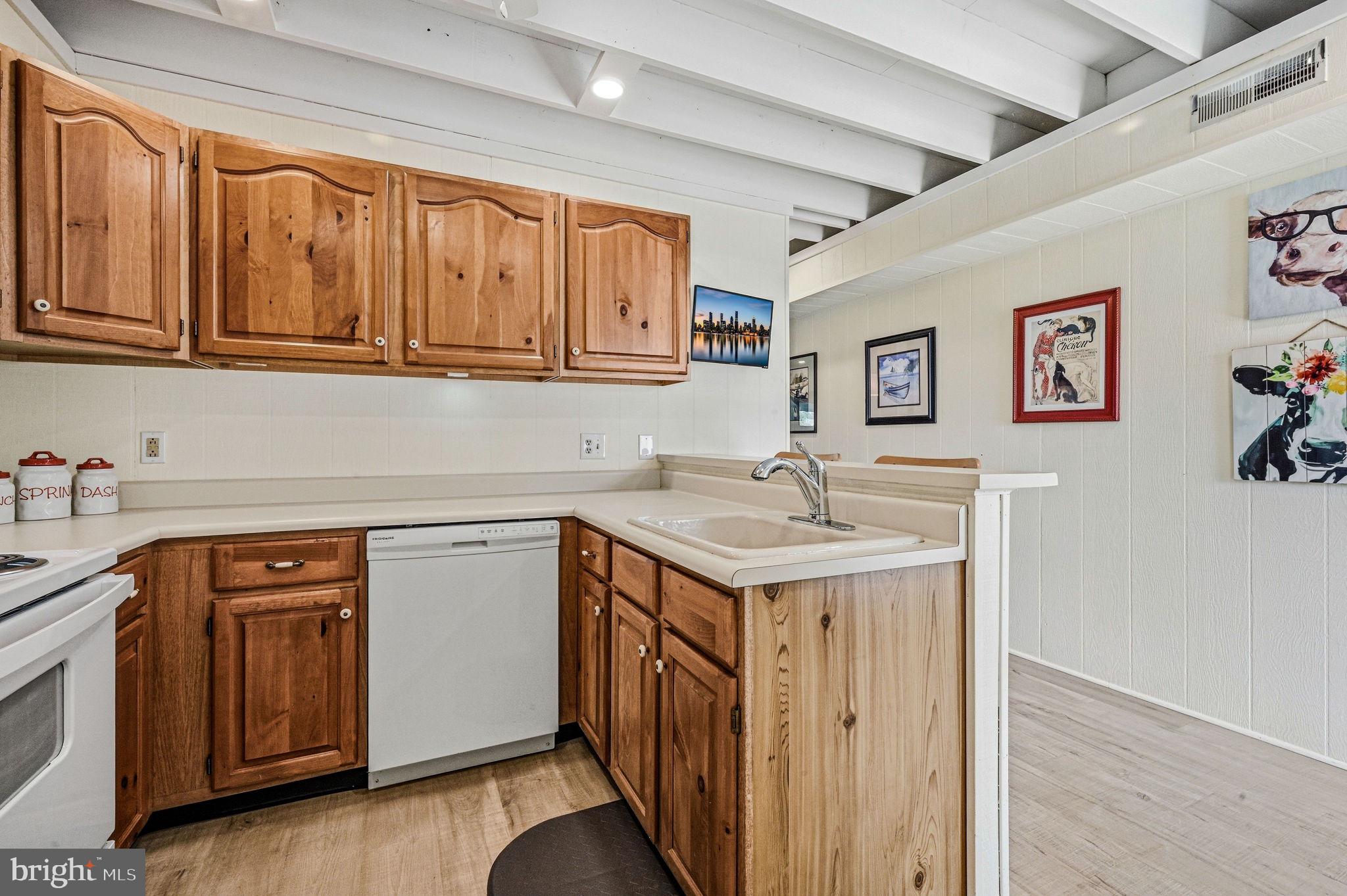 MALLARD LAKES - Residential