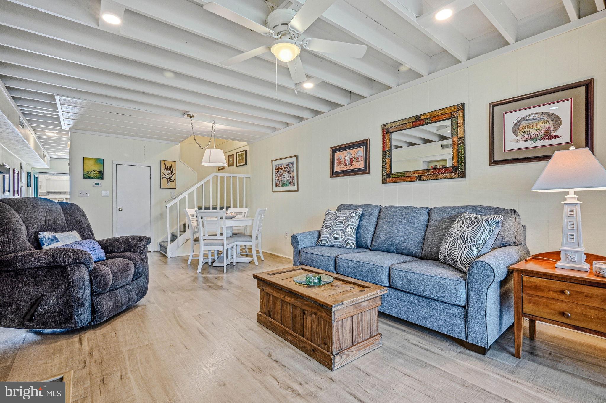 MALLARD LAKES - Residential